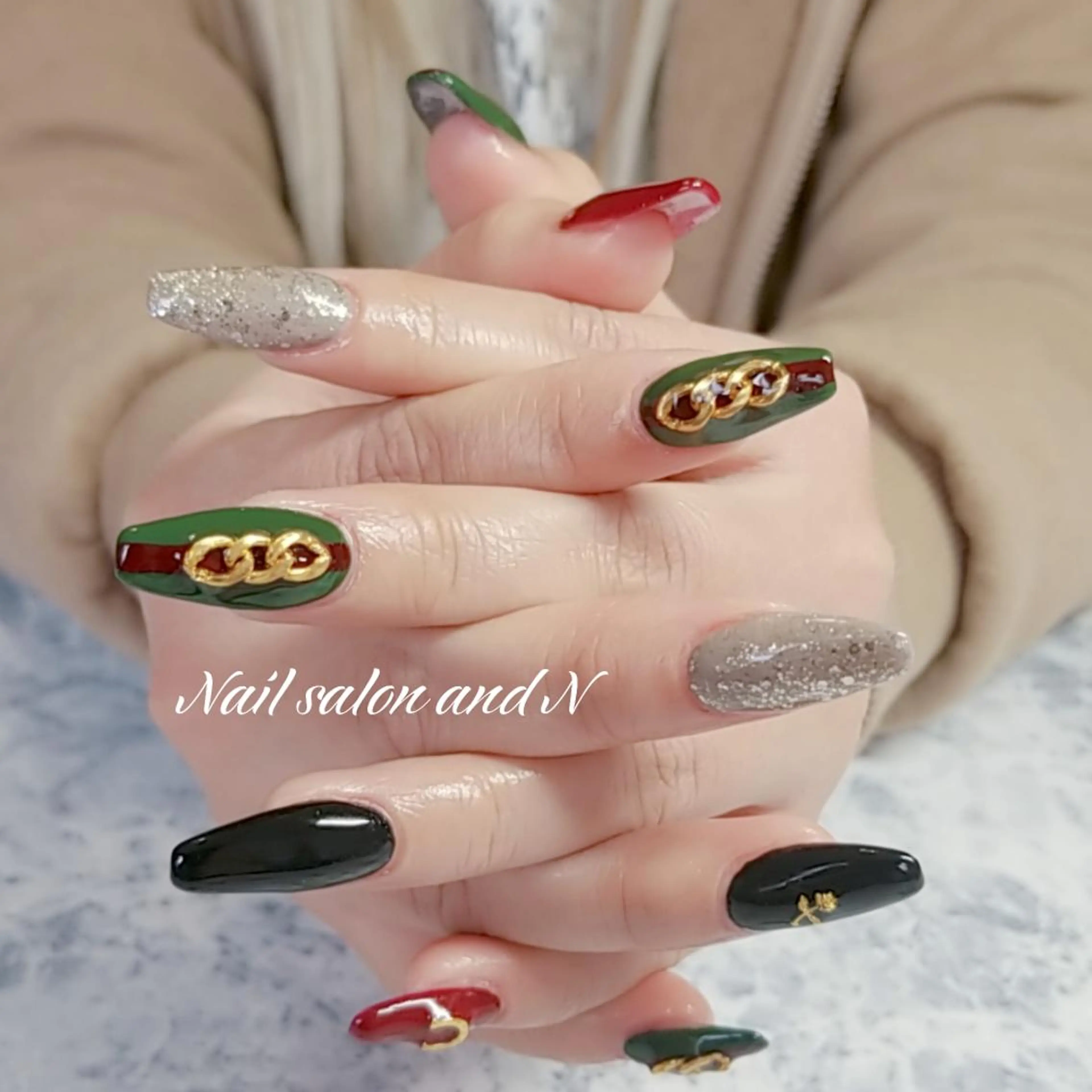 ネイル and Nのネイルデザイン