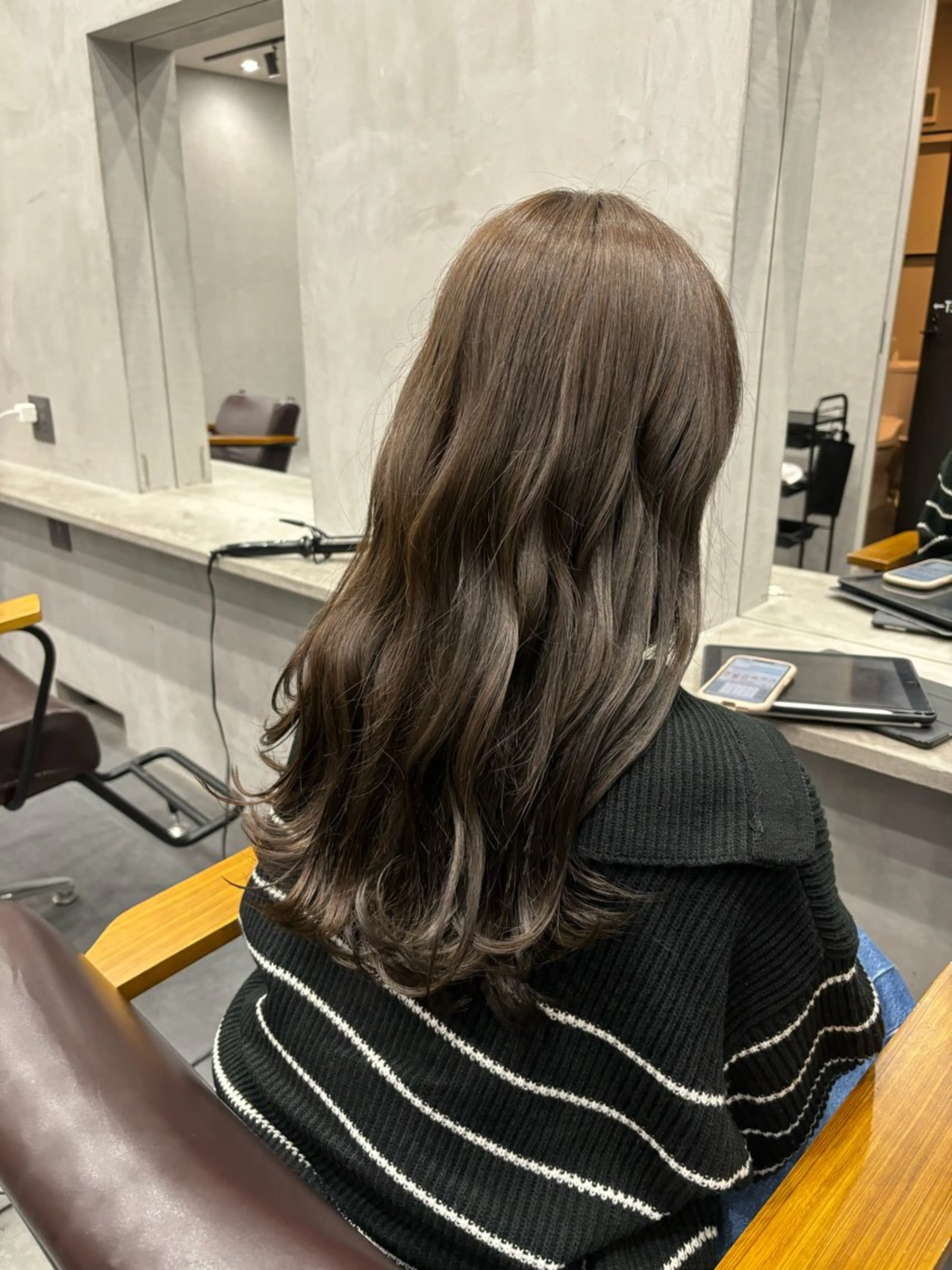 カラー 岩村 拓海のヘアスタイル