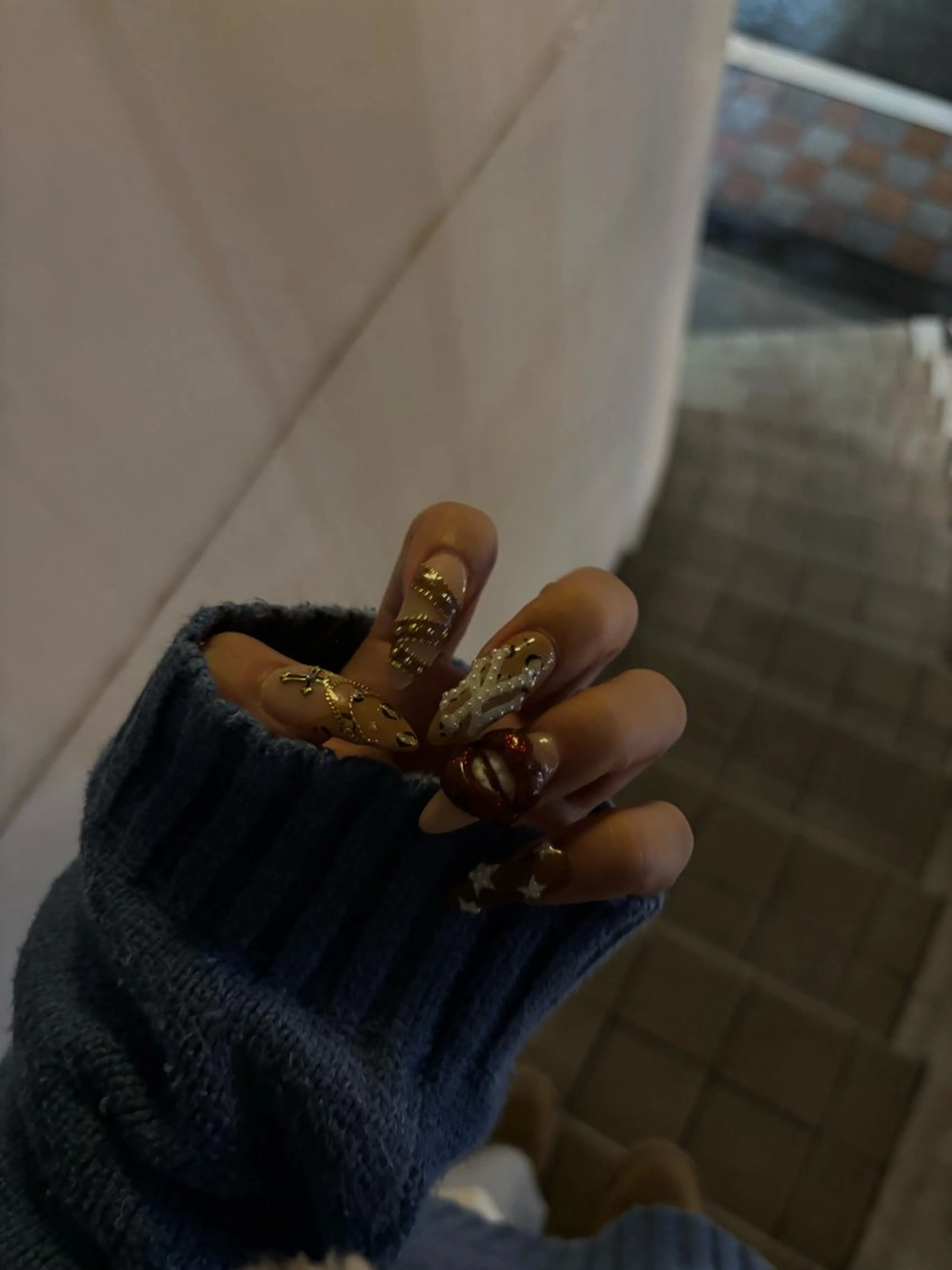 オフあり✮ハンド150分アートし放題コース✨甘皮ケア込！の写真