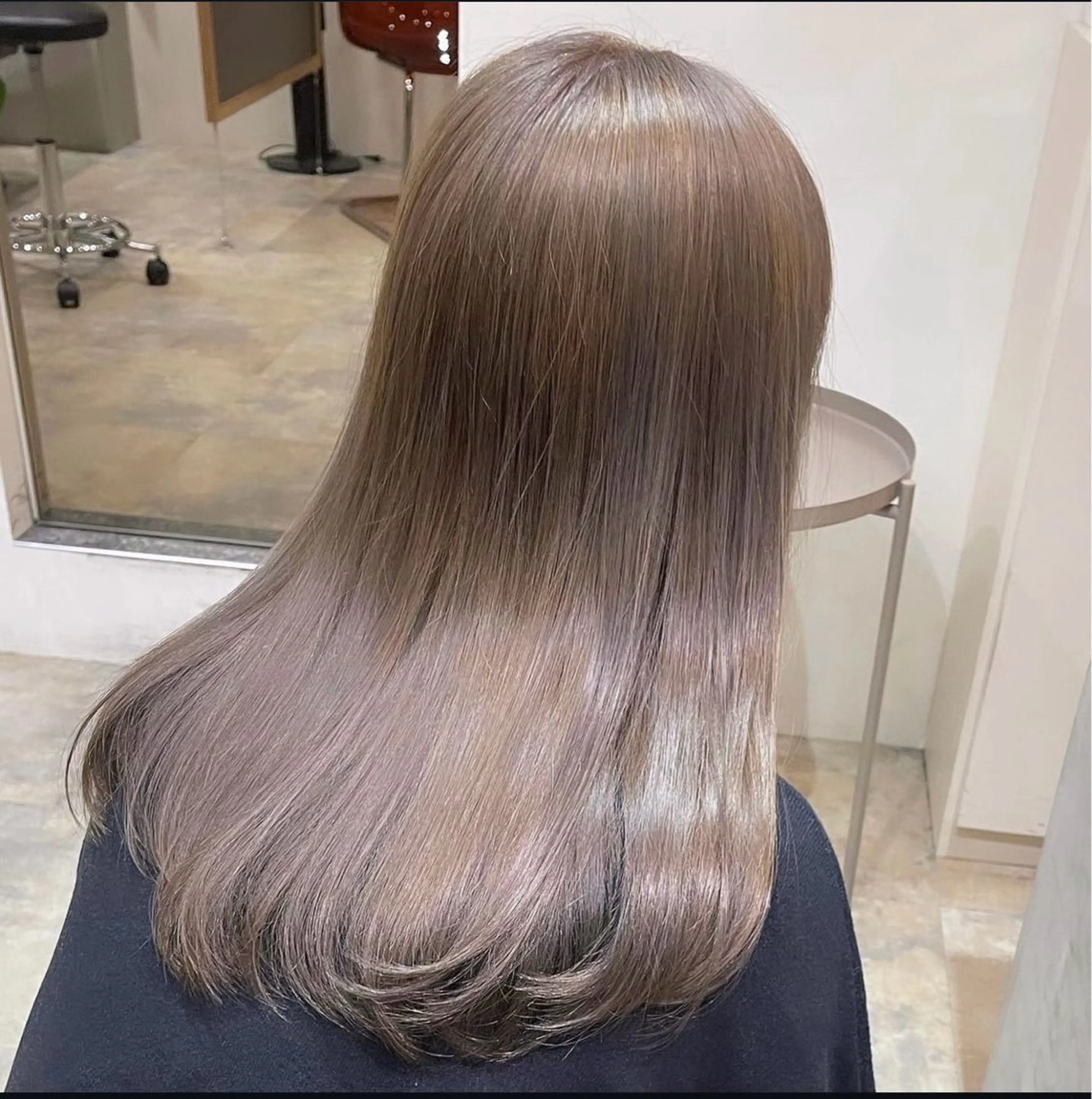 ロング ヘアカラー ✨ボブカット/レイヤ ーカット/カラー特化のヘアスタイル