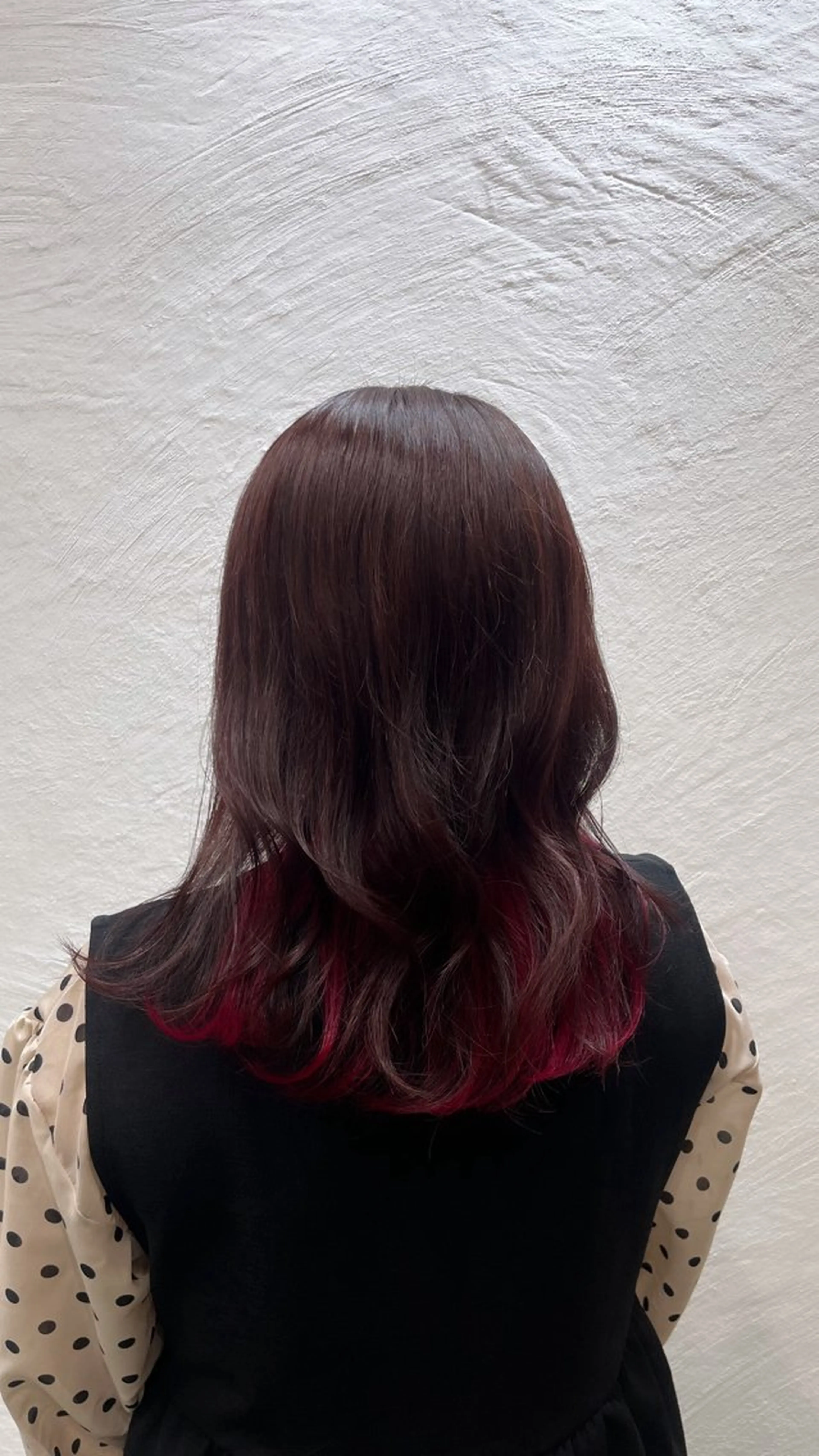 セミロング カラー デザインカラー インナーカラー レイヤーカット 山内 友里菜のヘアスタイル