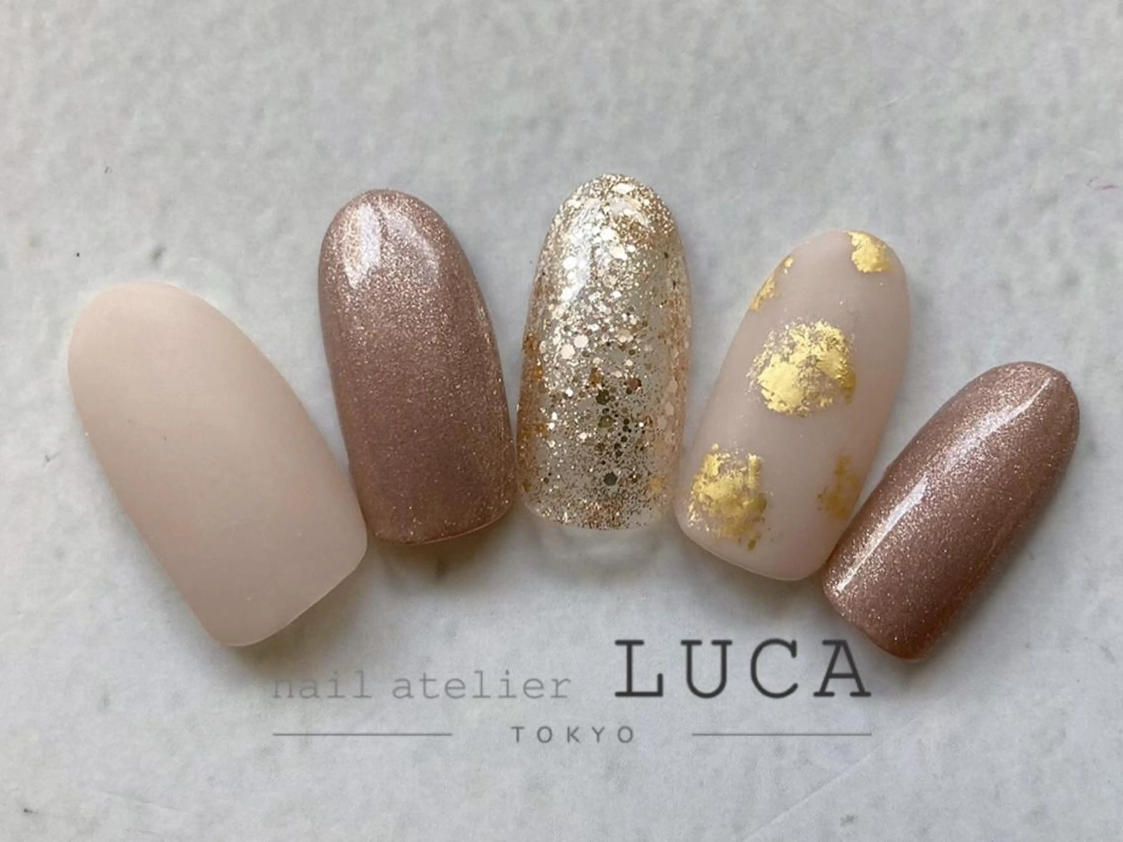 ネイル アートネイル オーロラネイル クリアネイル 長さ出し フットネイル ハンドネイル ネイルアトリエルカ スタッフのネイルデザイン