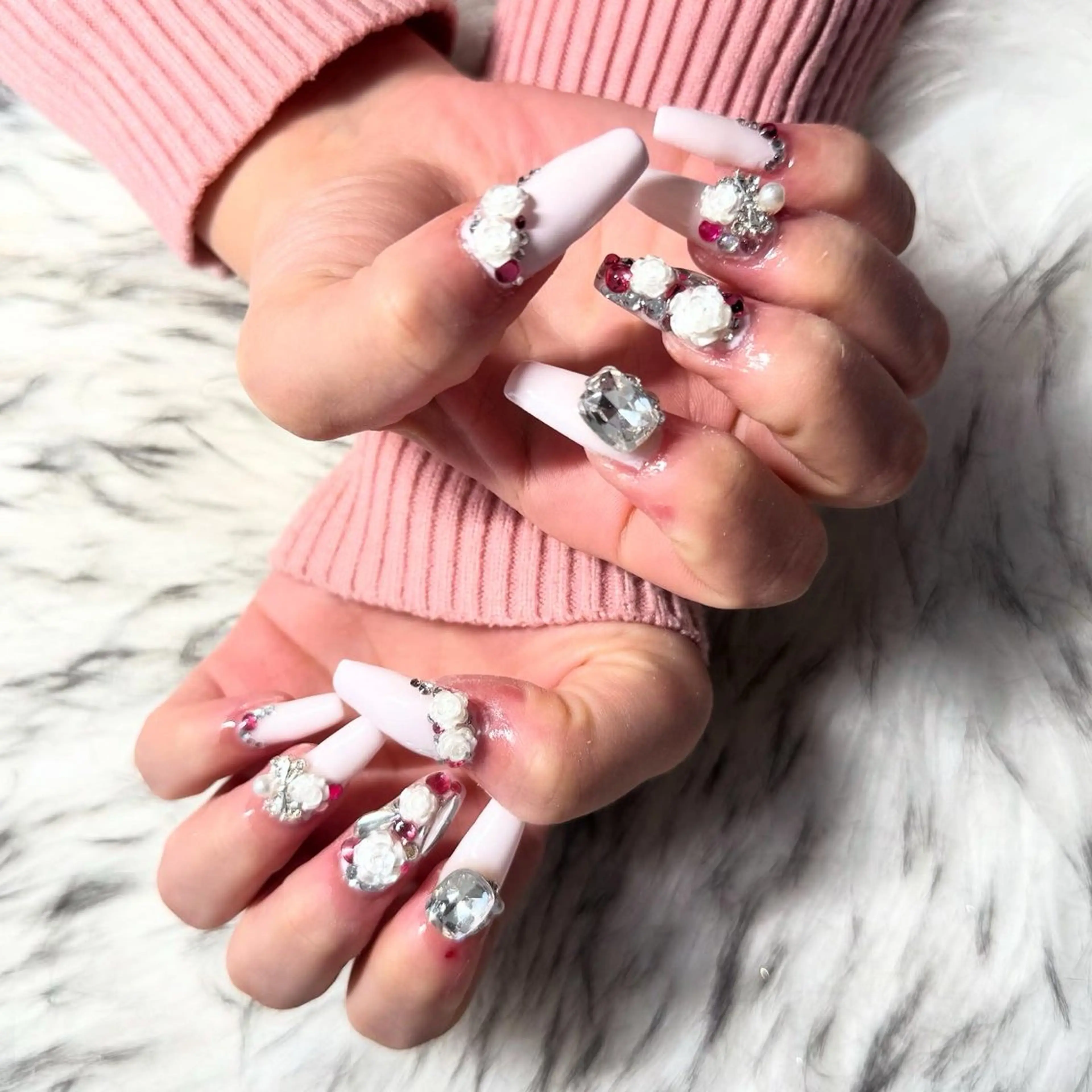 ロング ハンドネイル mao .のネイルデザイン