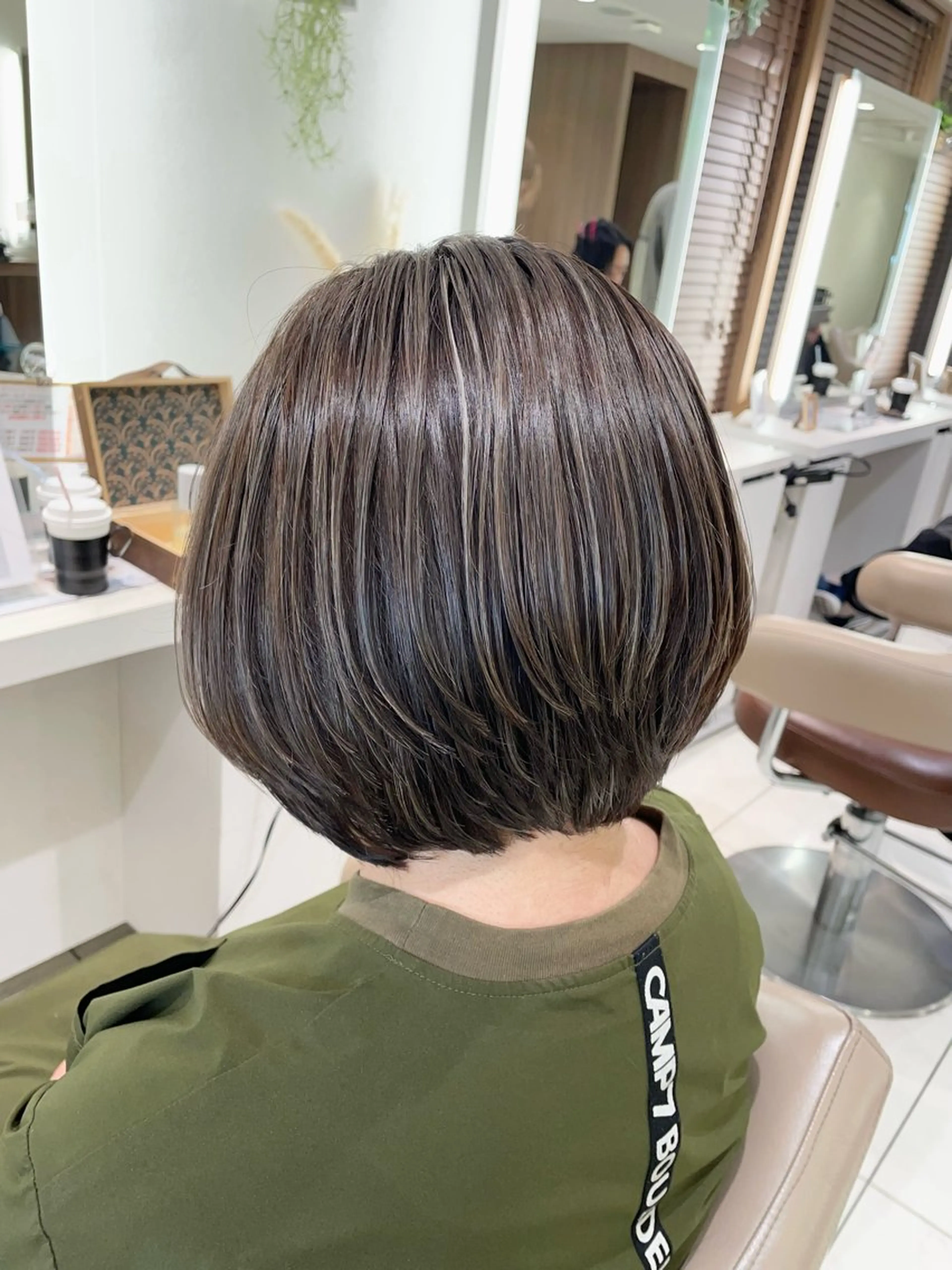 ショート カット ヘアカラー 清藤 綾のヘアスタイル