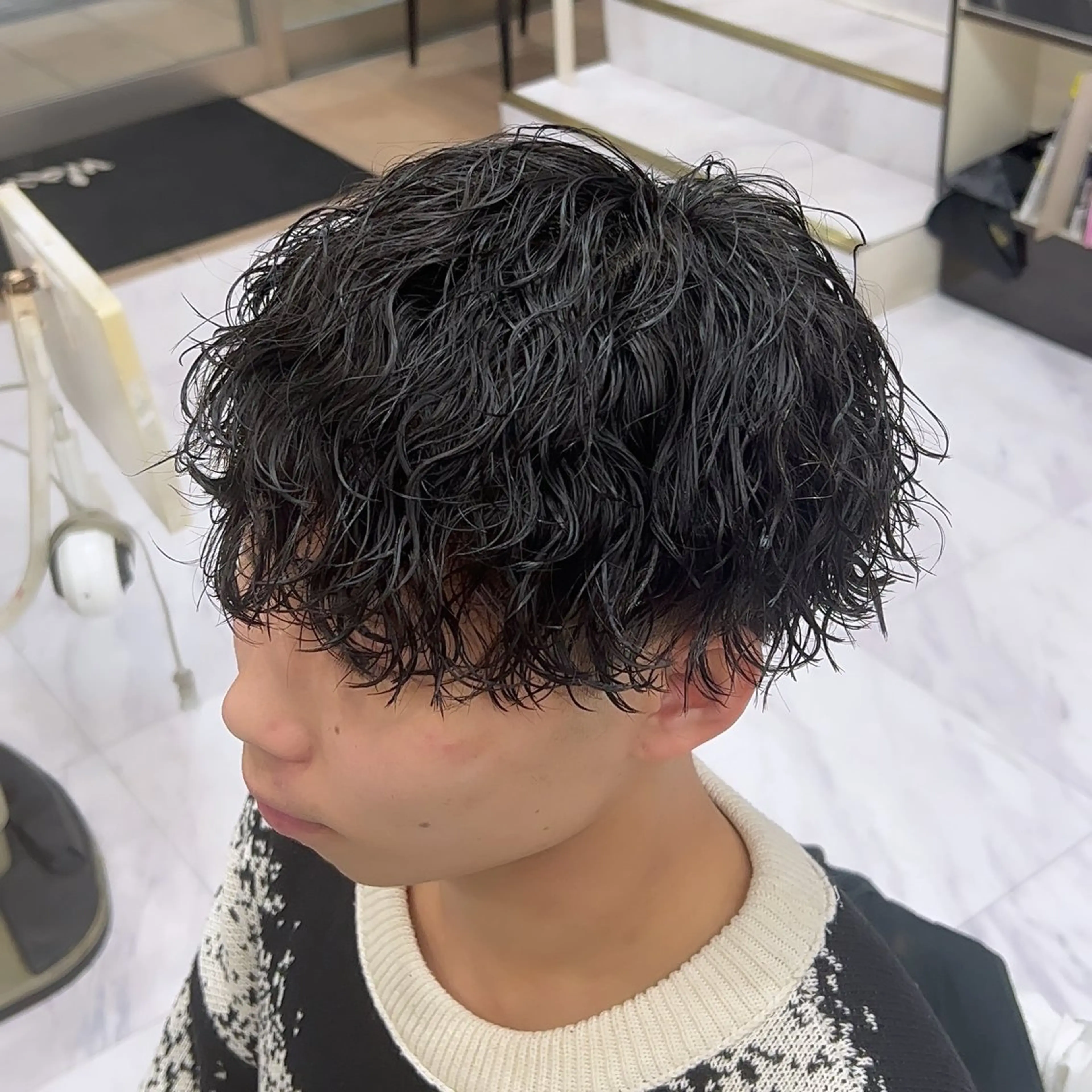 ショート パーマ メンズ メンズパーマ 波巻きパーマ スパイラルパーマ カット パーマ トリートメント メンズパーマ 💈後閑和真💈のヘアスタイル