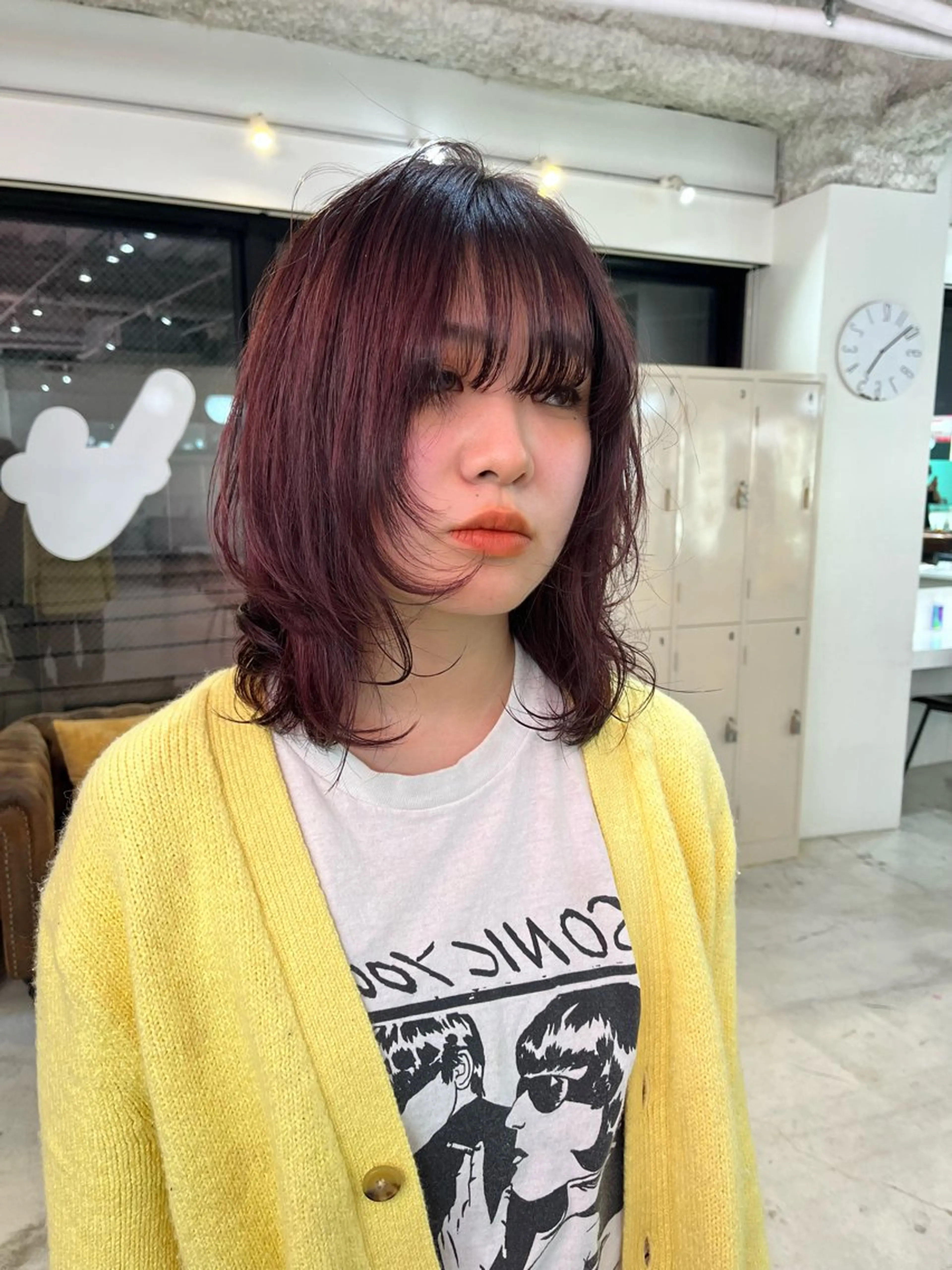 セミロング カラー ハイトーン/レイヤー ハッシュカット/牧原のヘアスタイル