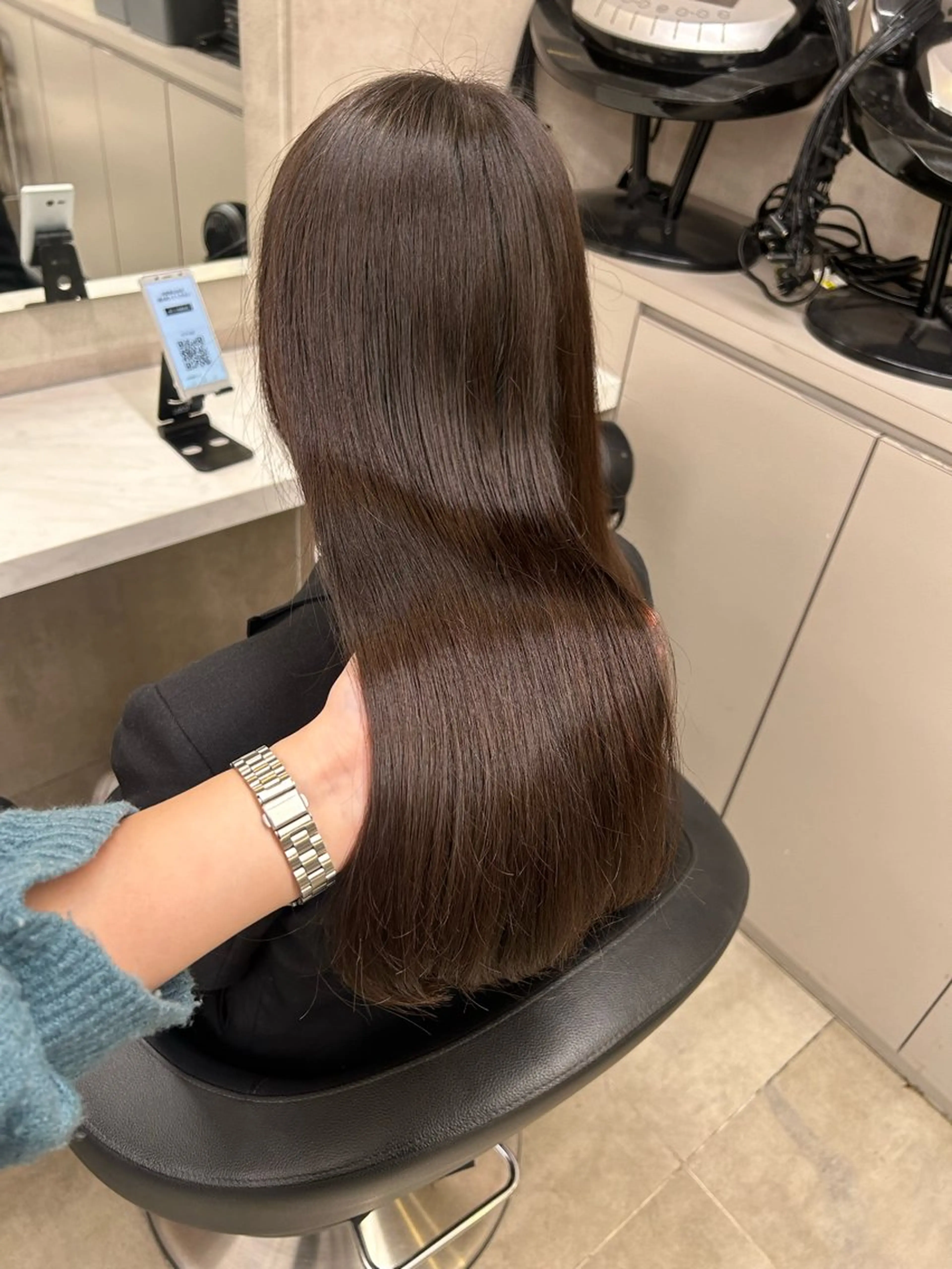 カラー ヘアカラー 透明感ベージュ🤎 ナチュラルレイヤーのヘアスタイル