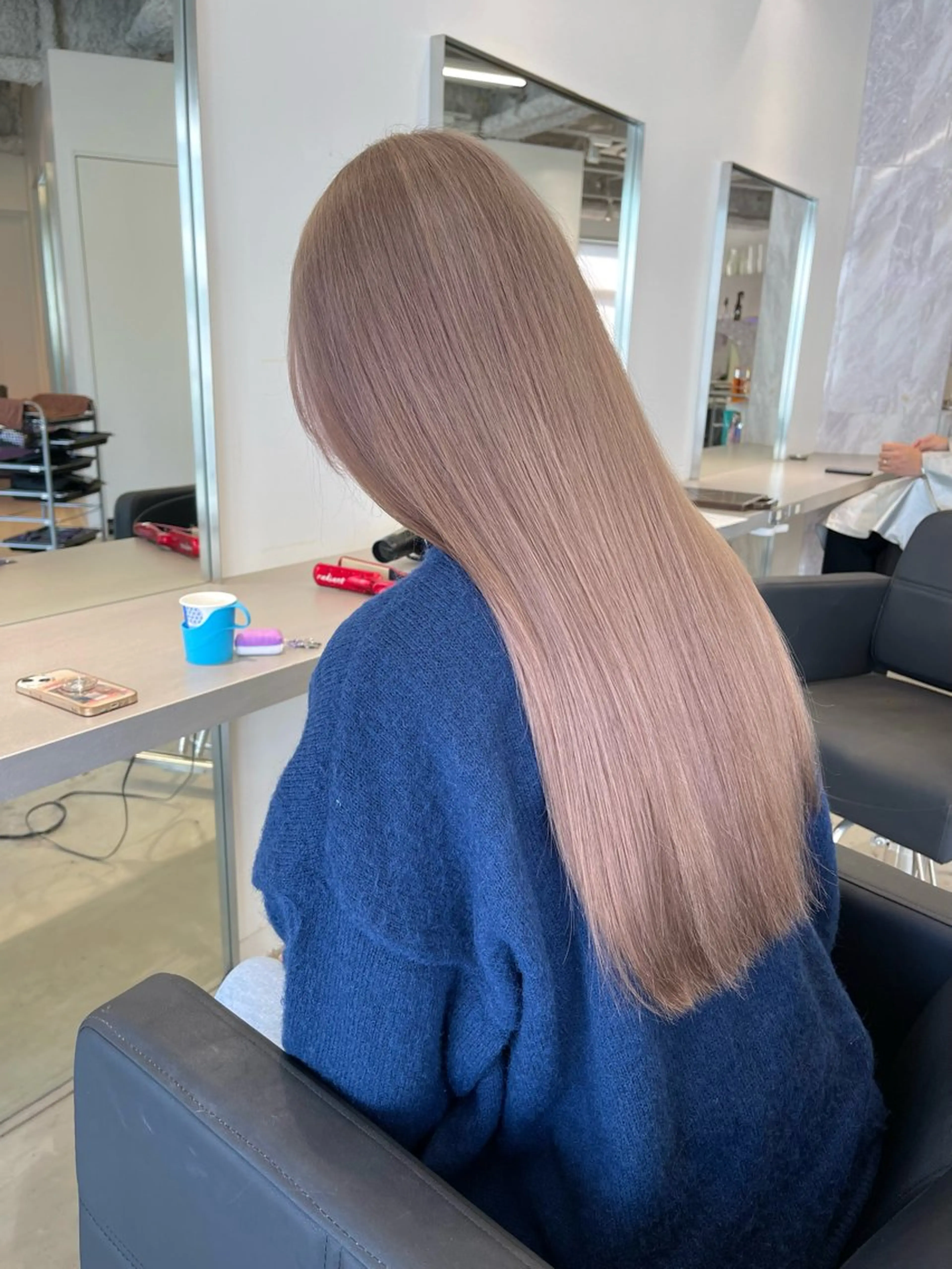 ロング カラー ヘアカラー トリートメント 店長　MANAMI ／ブリーチ／骨格ボブのヘアスタイル