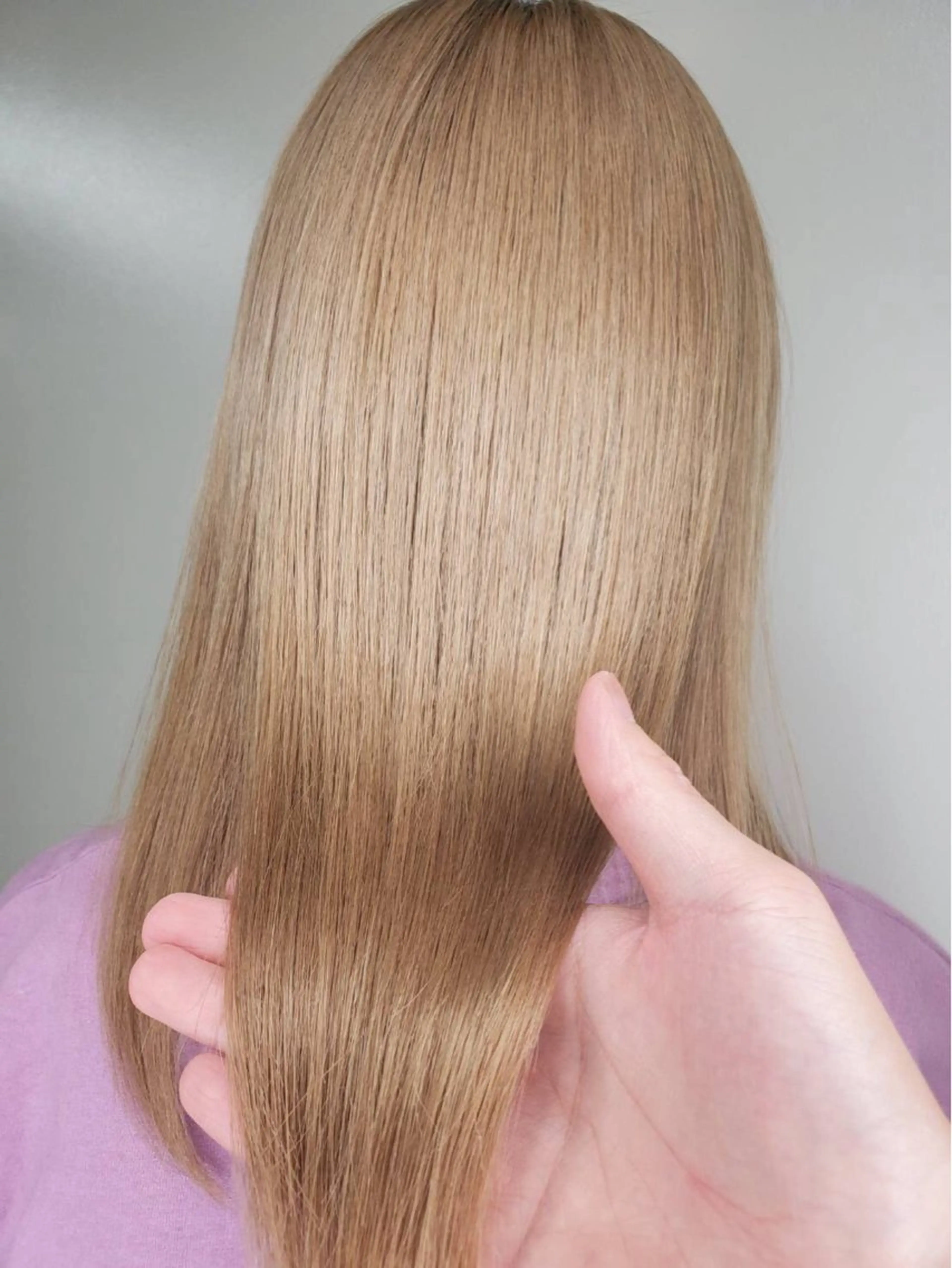 ミディアム トリートメント 髪質改善& 質感再生カラー専門のヘアスタイル