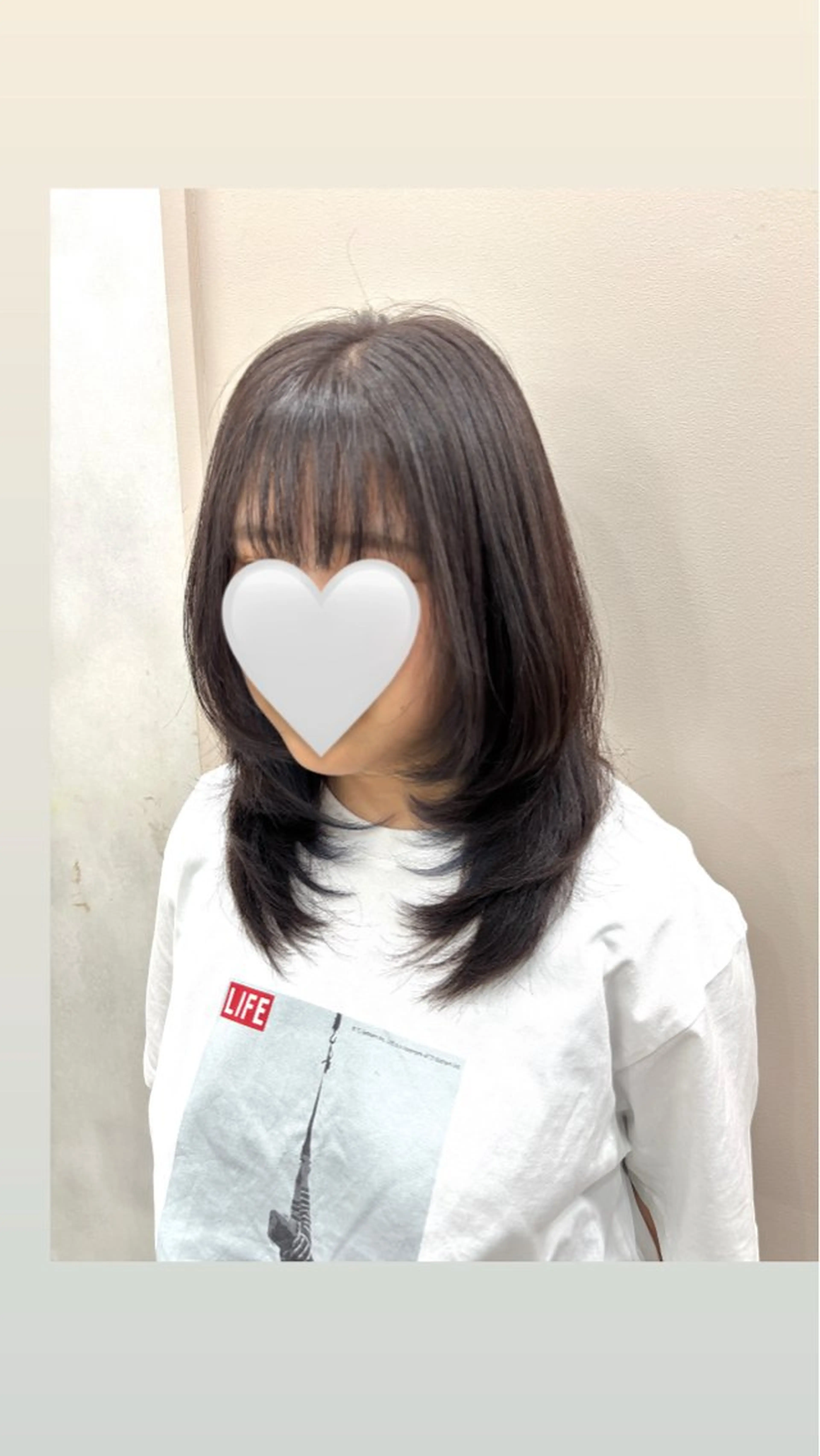 ミディアム ハッシュカット カット ヘアカラー コトネ🫧 韓国風レイヤーカットのヘアスタイル