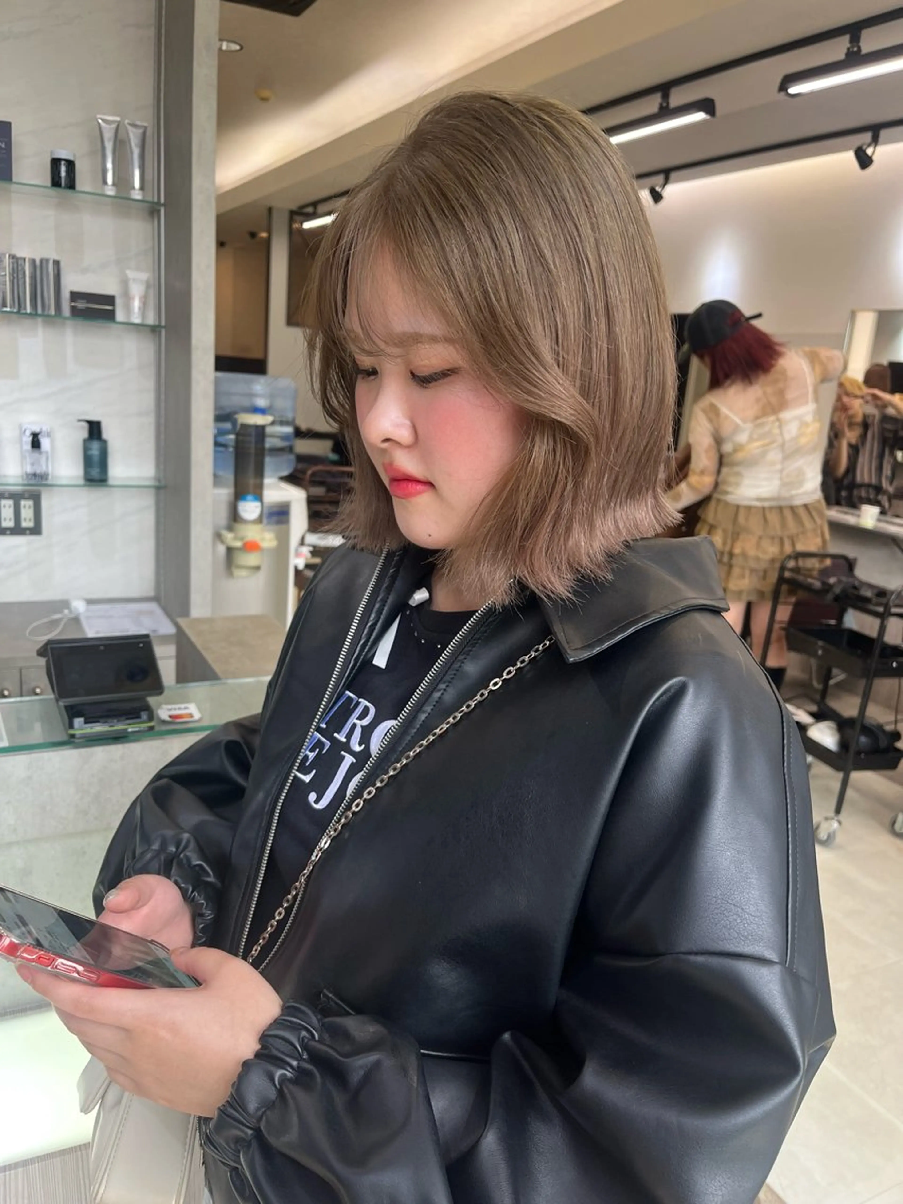 カラー ユイ☆ハイトーン ☆ブリーチデザインのヘアスタイル