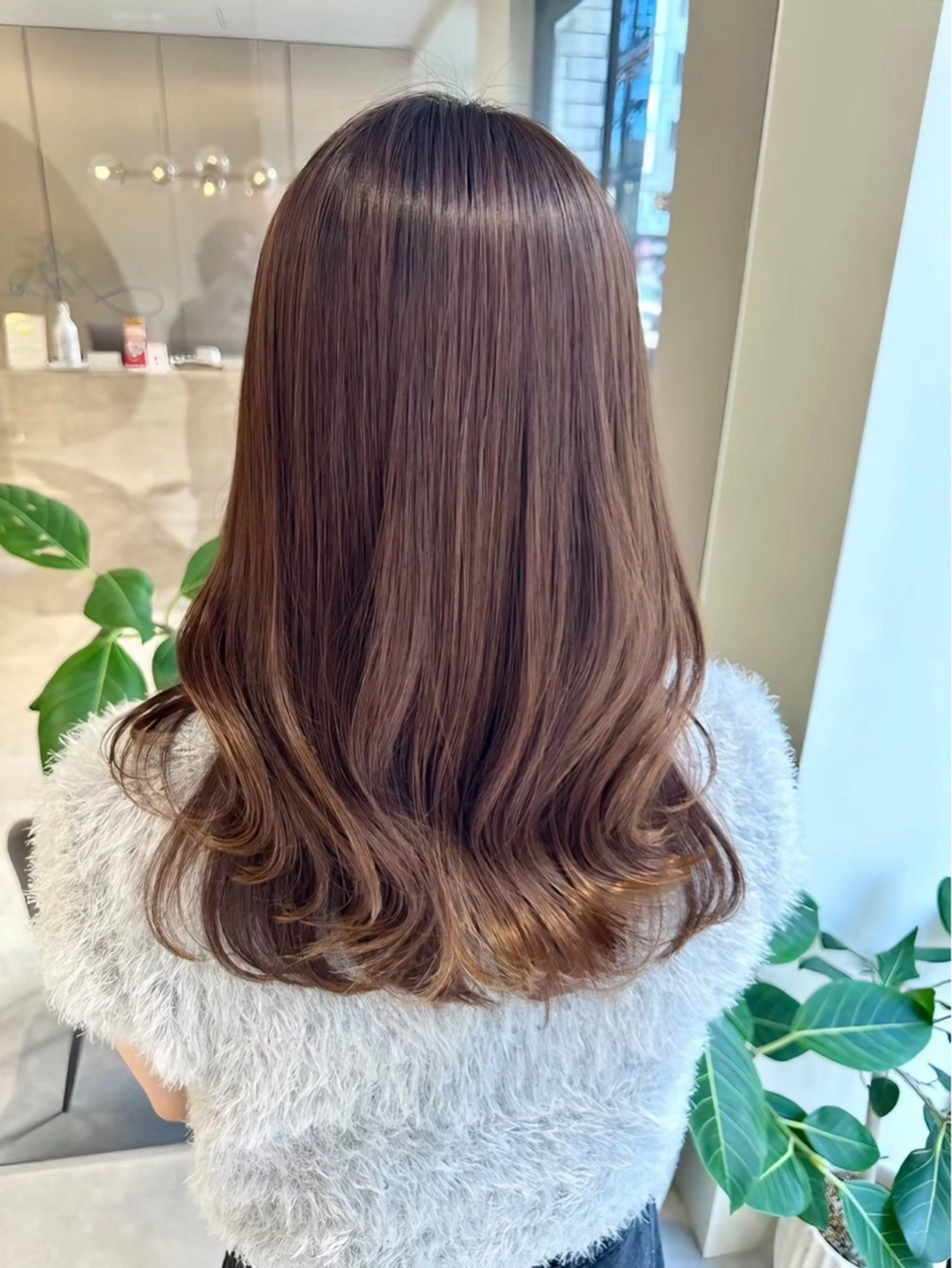 セミロング カラー 似合わせカット 小顔カット 縮毛矯正 カット ヘアカラー 韓国風/小顔レイヤー /艶カラーのヘアスタイル