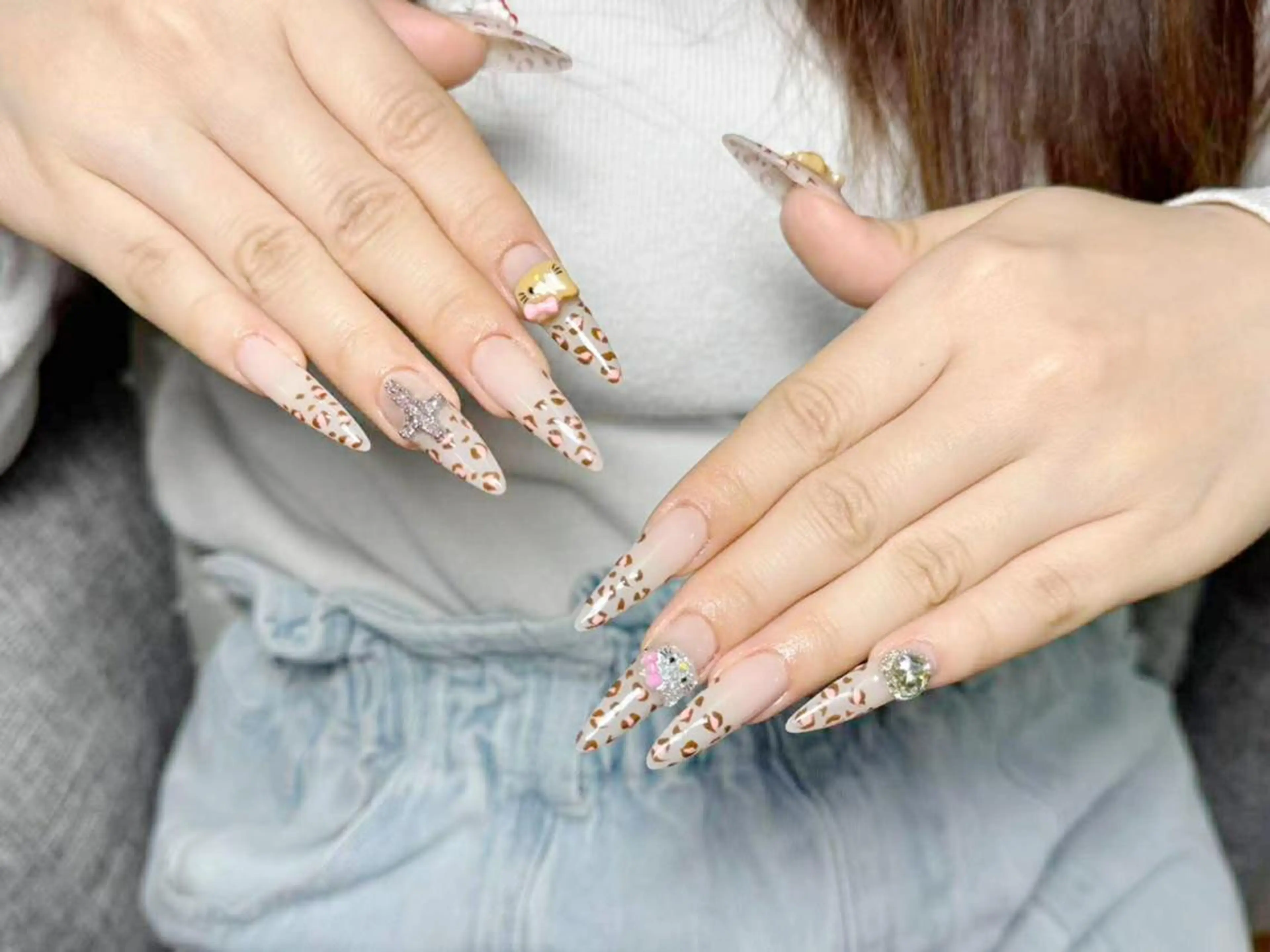 ネイル 長さ出し グラデーション 卒業式 キラキラネイル マグネットネイル Xuka Belle Nailのネイルデザイン