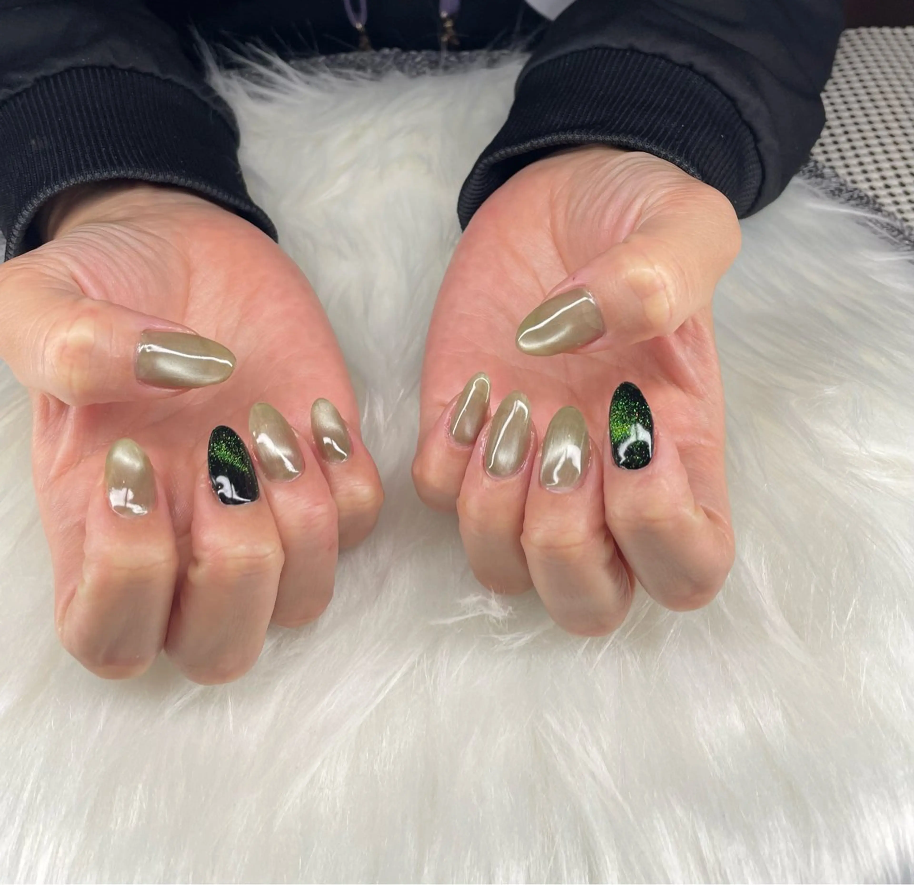 ネイル Queen Nail所属・Queen Nail しほのネイルデザイン