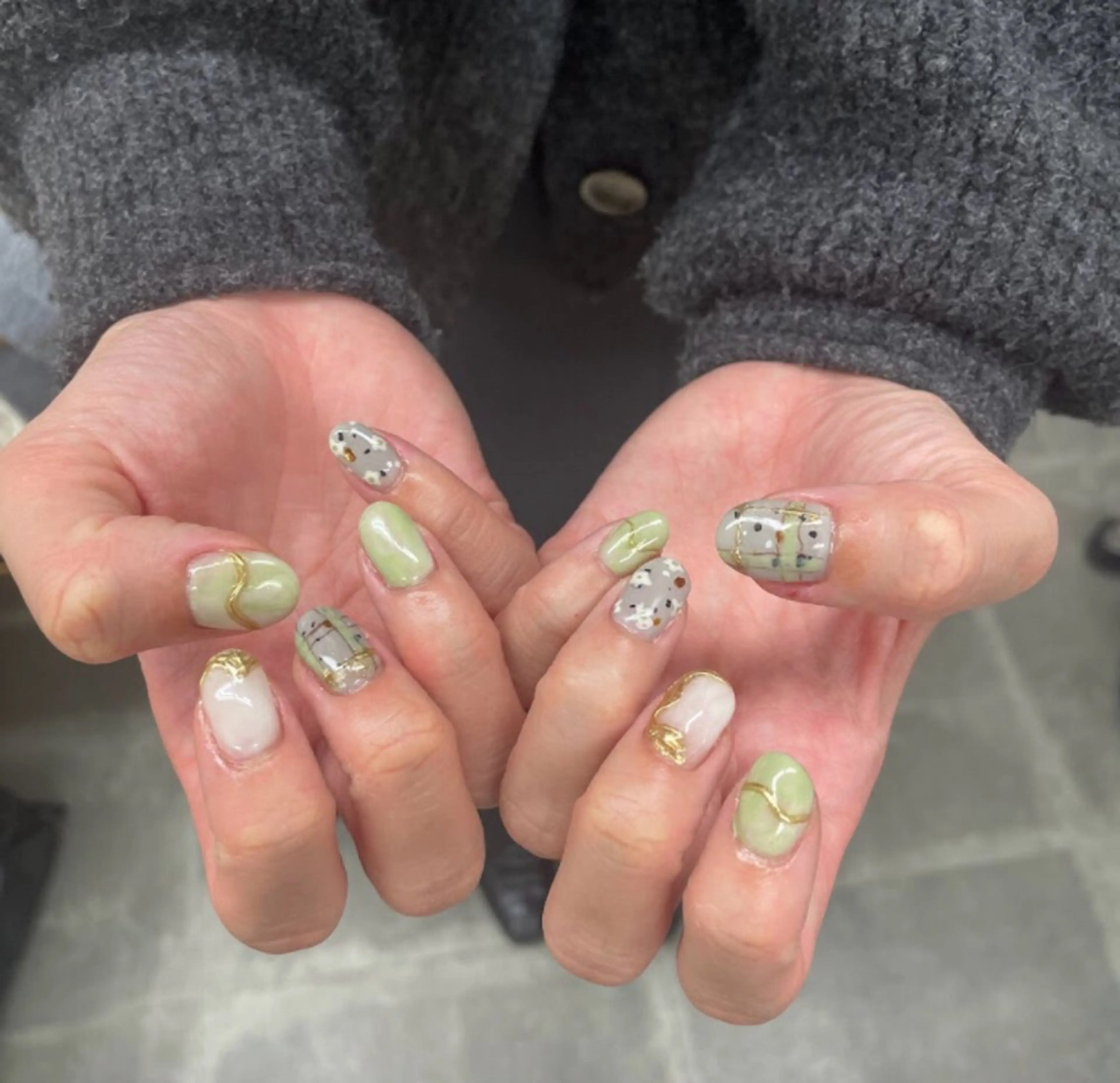 ネイル アートネイル ジェルネイル キラキラネイル ニュアンスネイル スカルプネイル nailstudio eviz新宿店のネイルデザイン