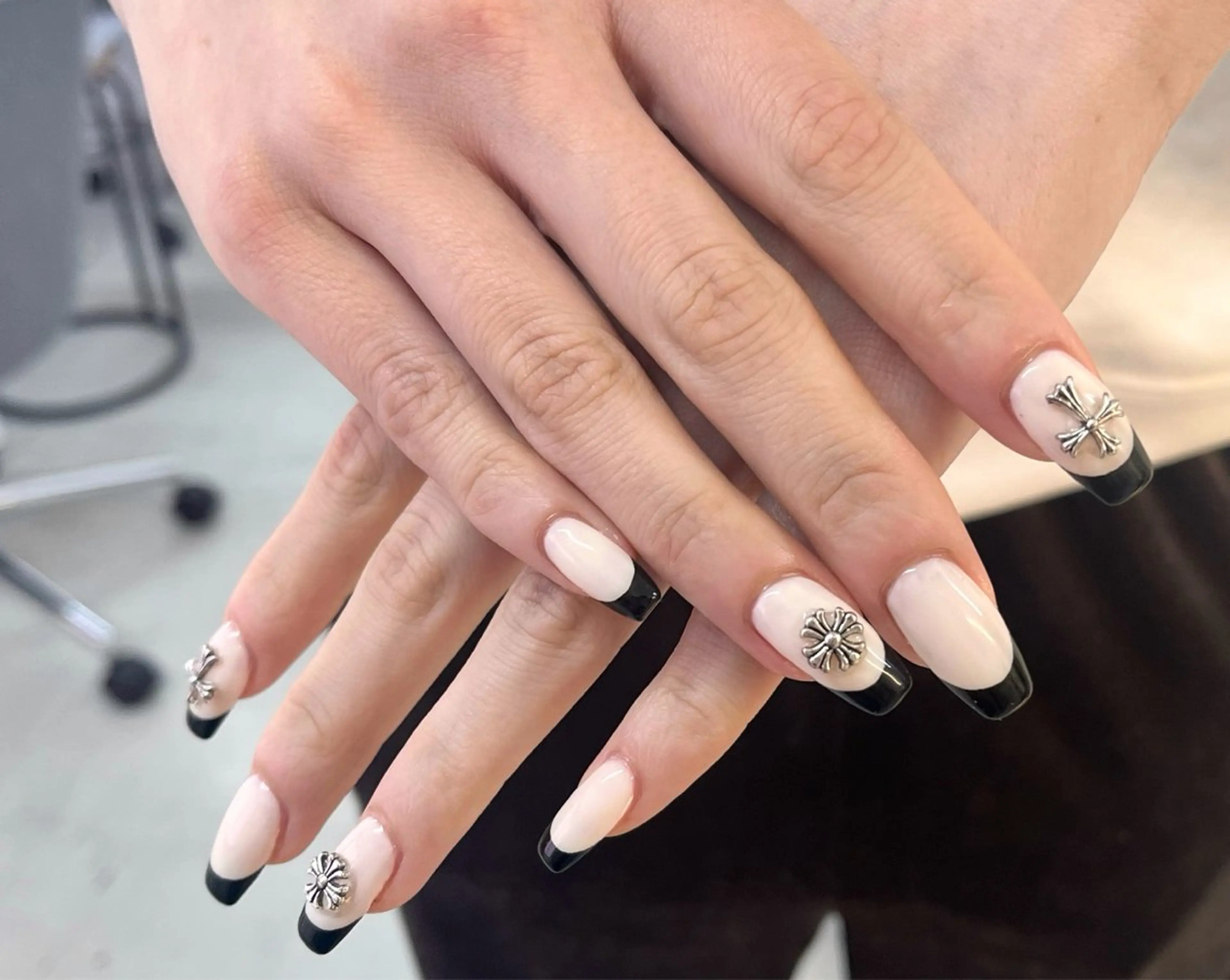 ネイル ハンドネイル MORE所属・✨MORE✨ 藤井寺駅前🌿のネイルデザイン