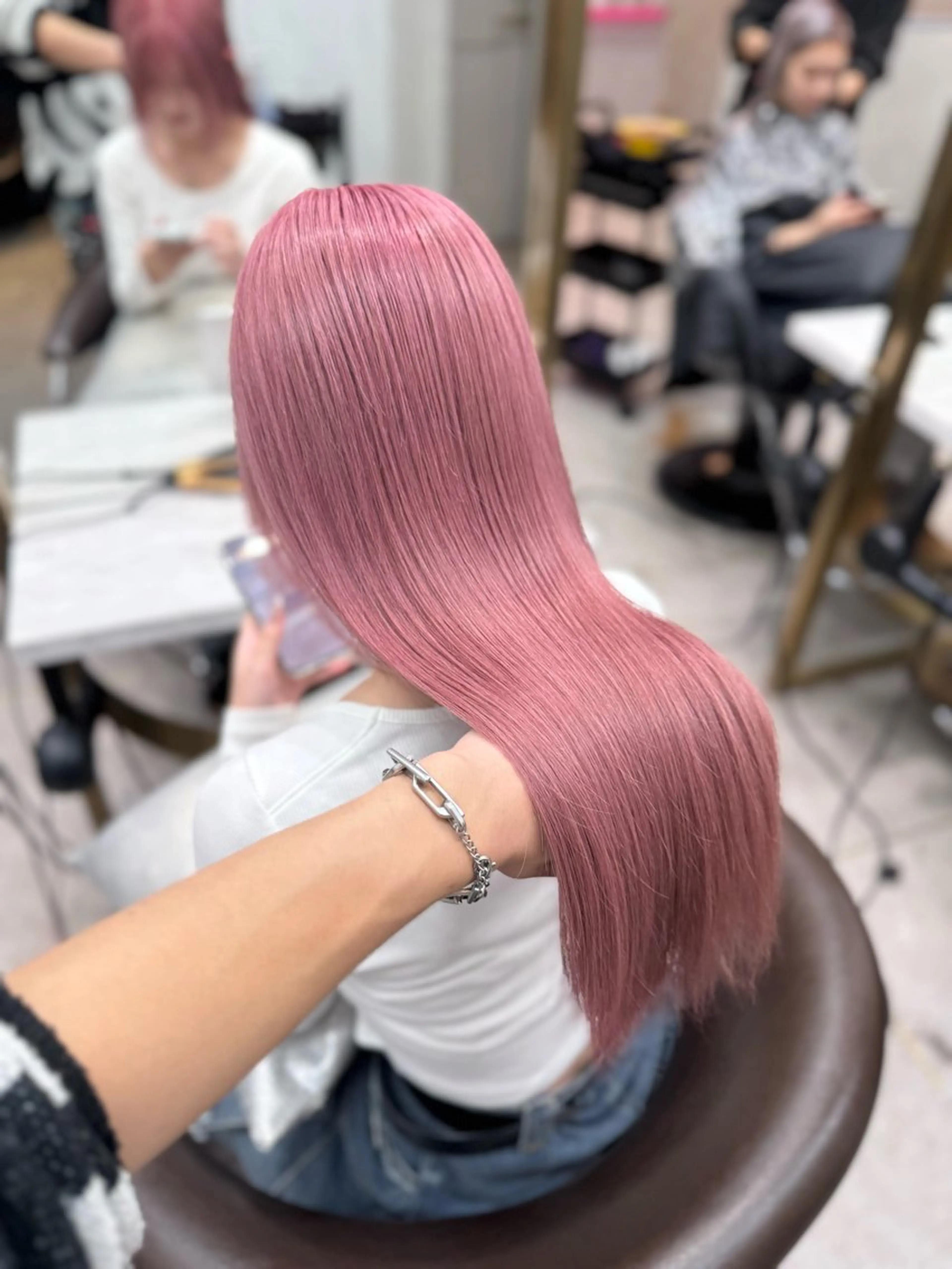ロング ヘアカラー 璃 音のヘアスタイル