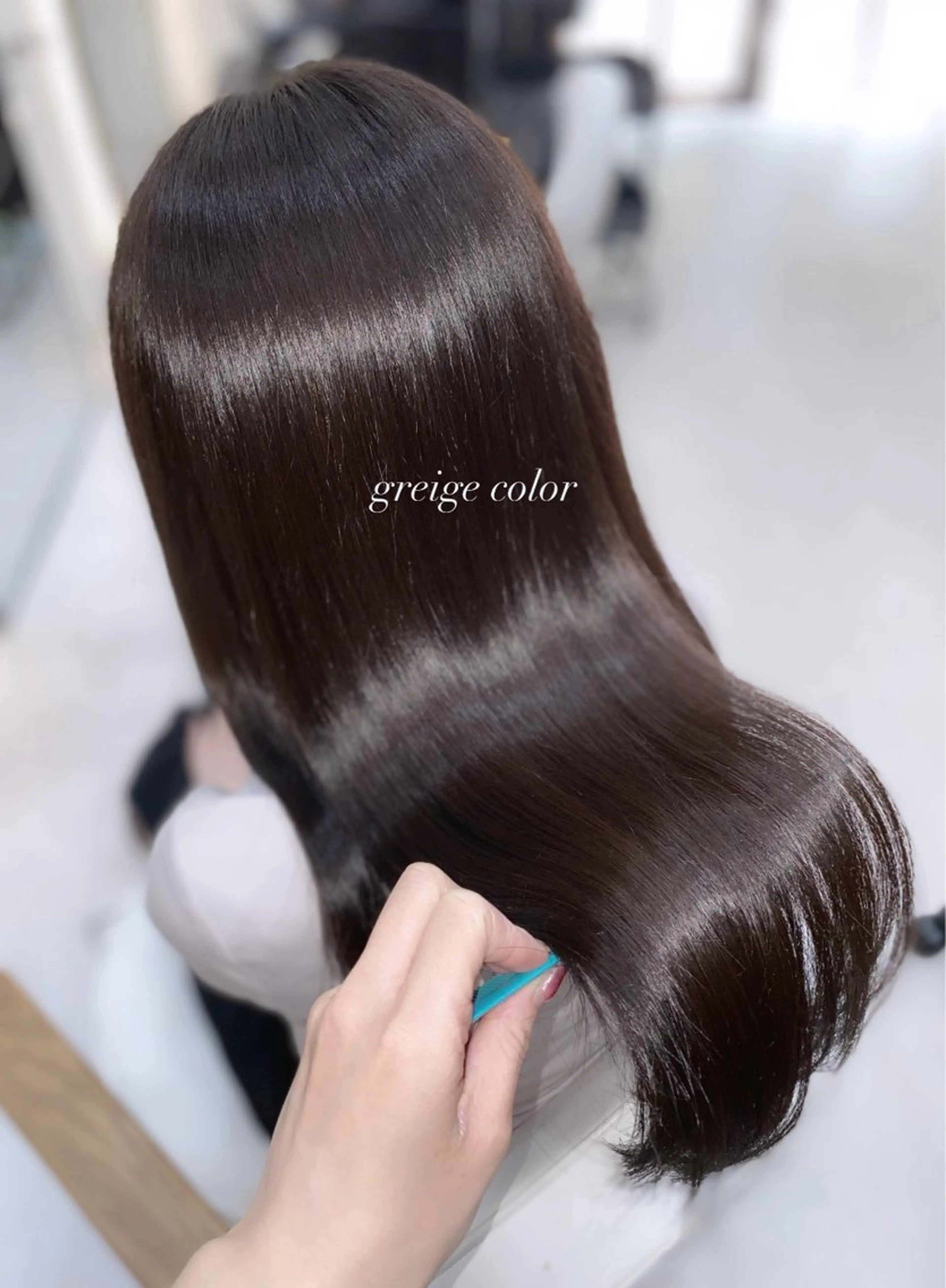 ロング カラー 透明感カラー グレージュ 髪質改善 トリートメント ヘアカラー トリートメント 艶髪・透明感カラー・ 韓国ヘア・Yuriのヘアスタイル