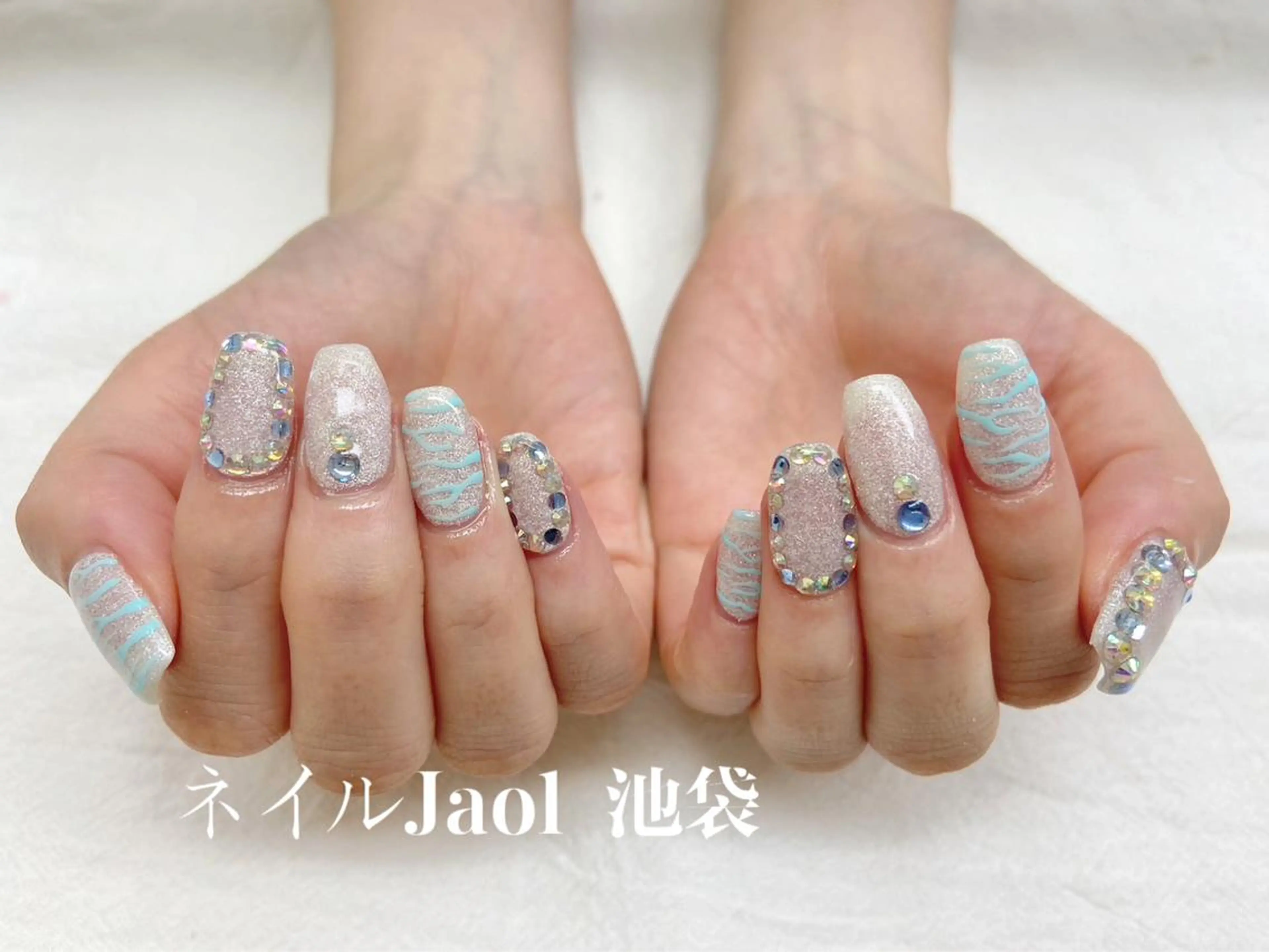 ミディアム ハンドネイル nail jaol池袋店所属・ネイルJaol 池袋のネイルデザイン