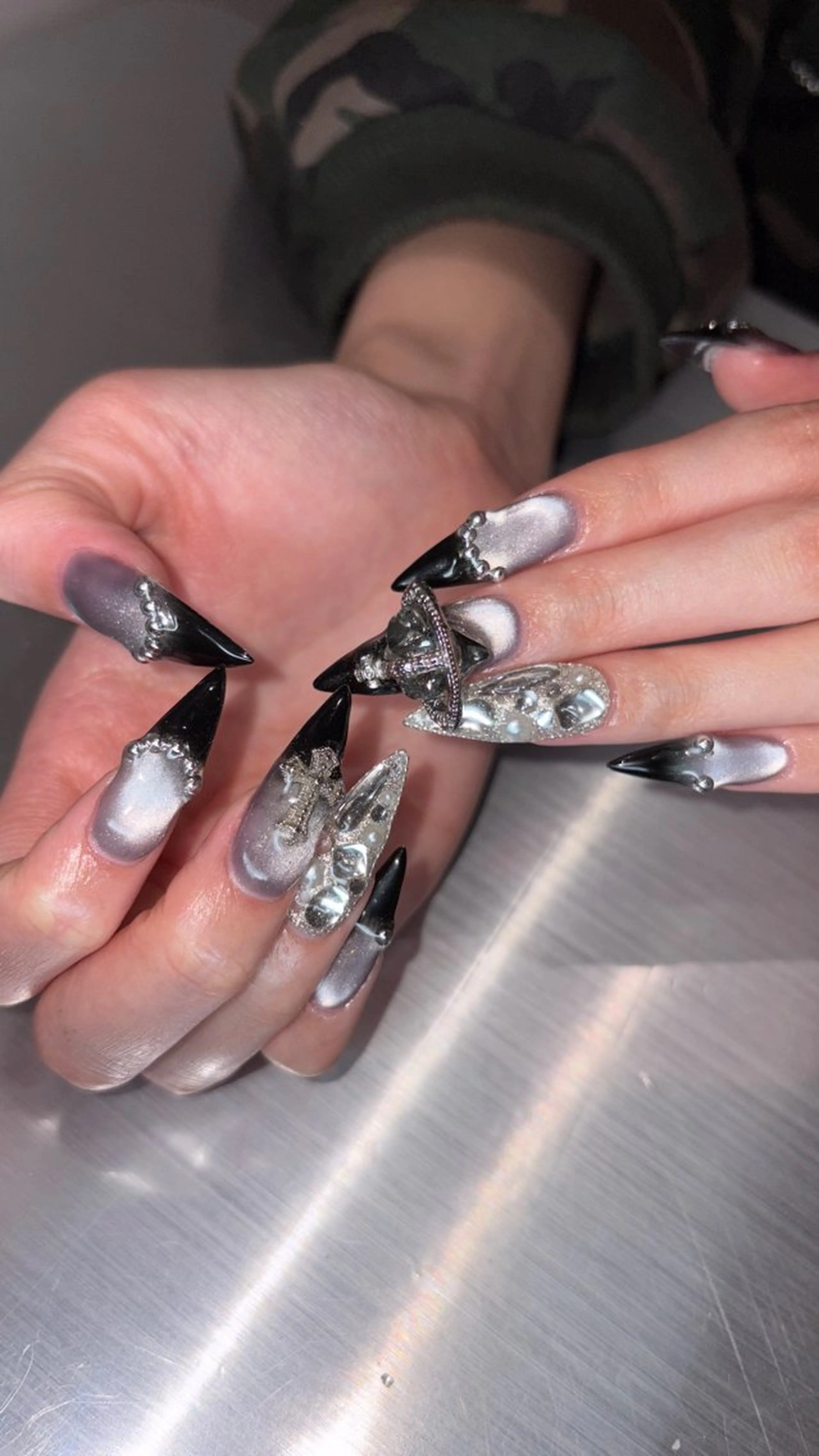 ネイル 👽個性派ネイル🎀 komachiのマツエク・マツパデザイン