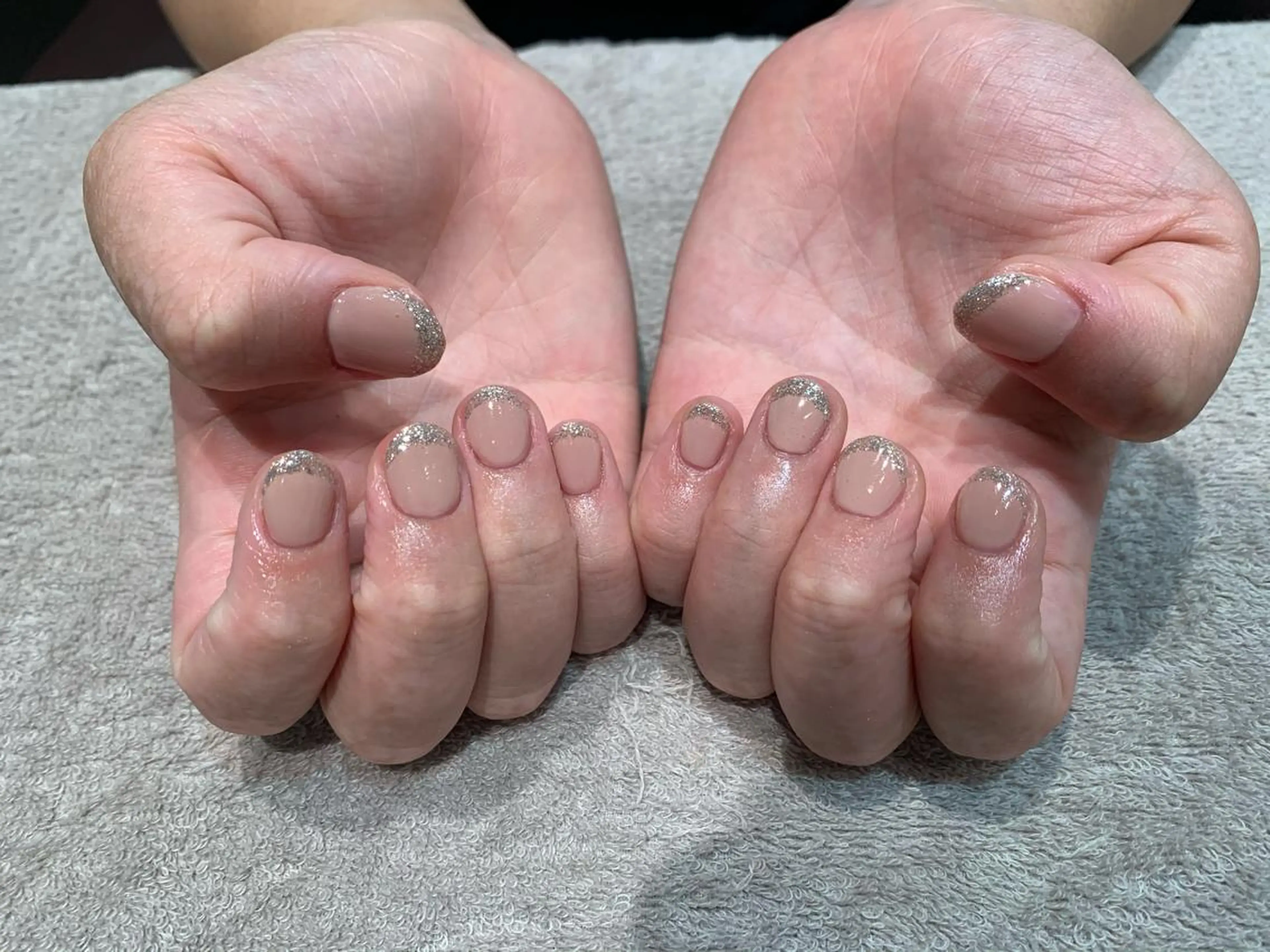 ネイル フレンチネイル ラメ(グリッター) ピンク ピンクベージュ nailAVANCE akariのネイルデザイン