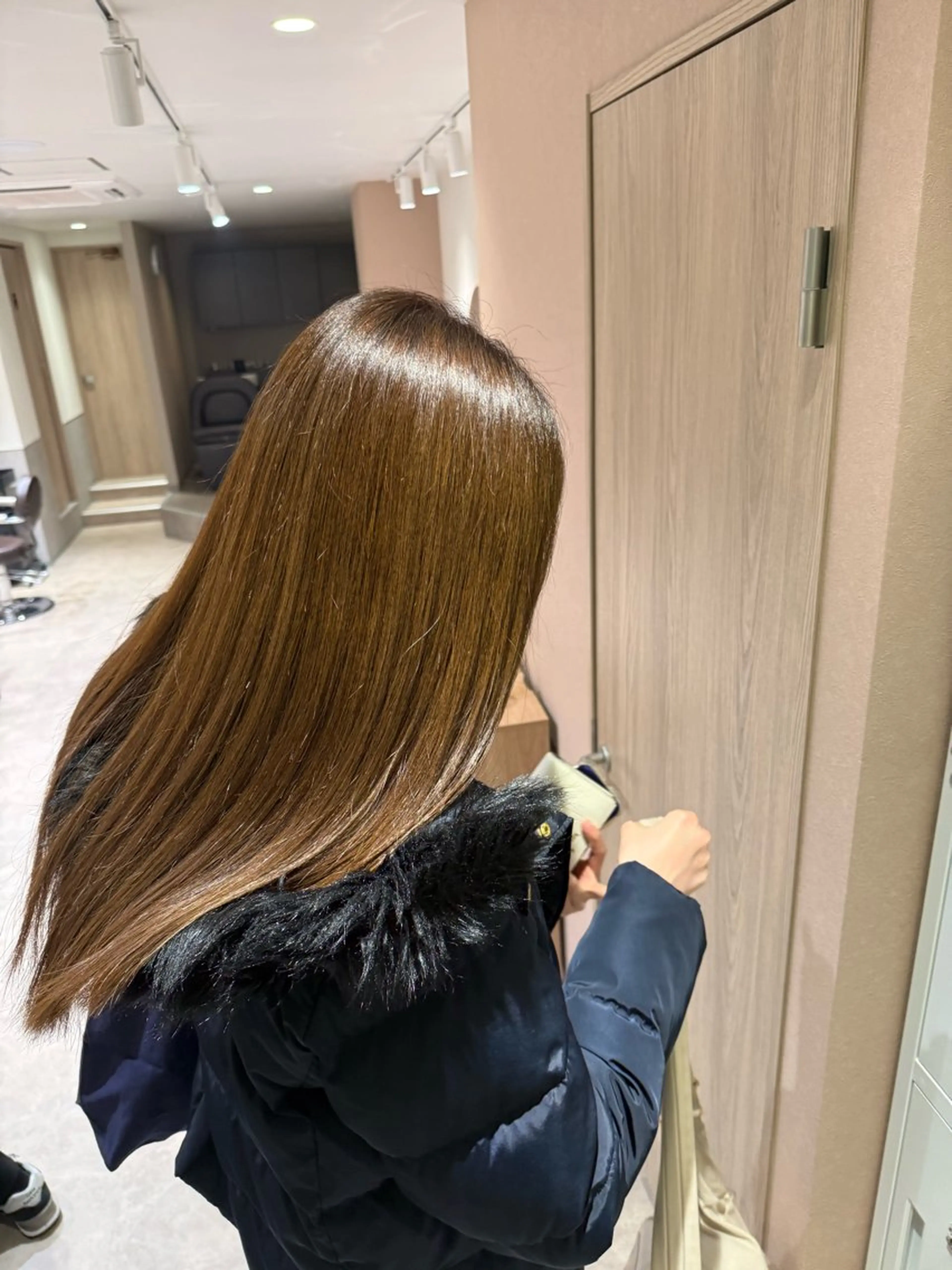 セミロング カラー カット 縮毛矯正 トリートメント eN° by youres hair 銀座店所属・レイヤー/髪質改善/ 銀座艶カラー🌱森田のヘアスタイル