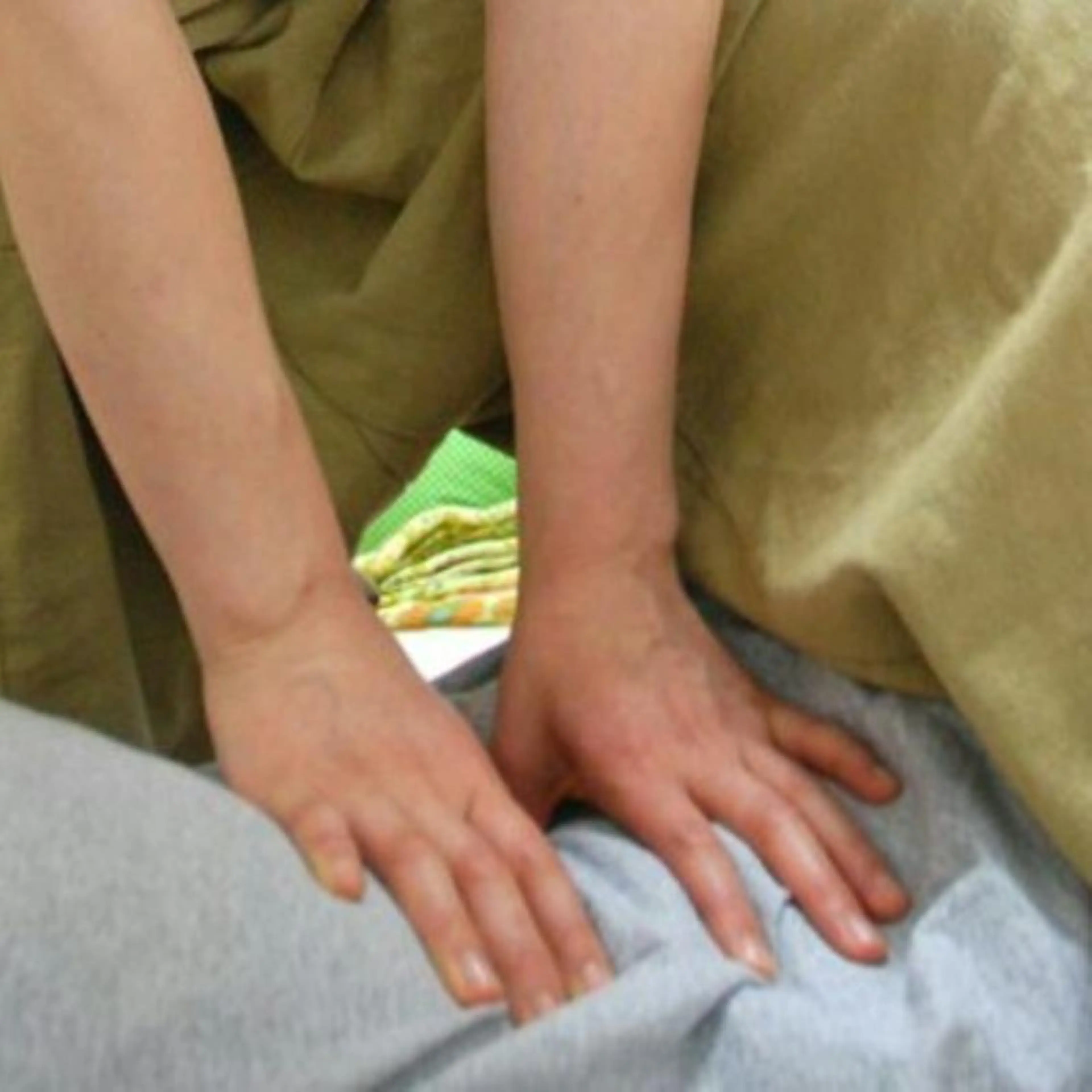 リラクゼーション 森の中の木の実のエステ・リラクイメージ