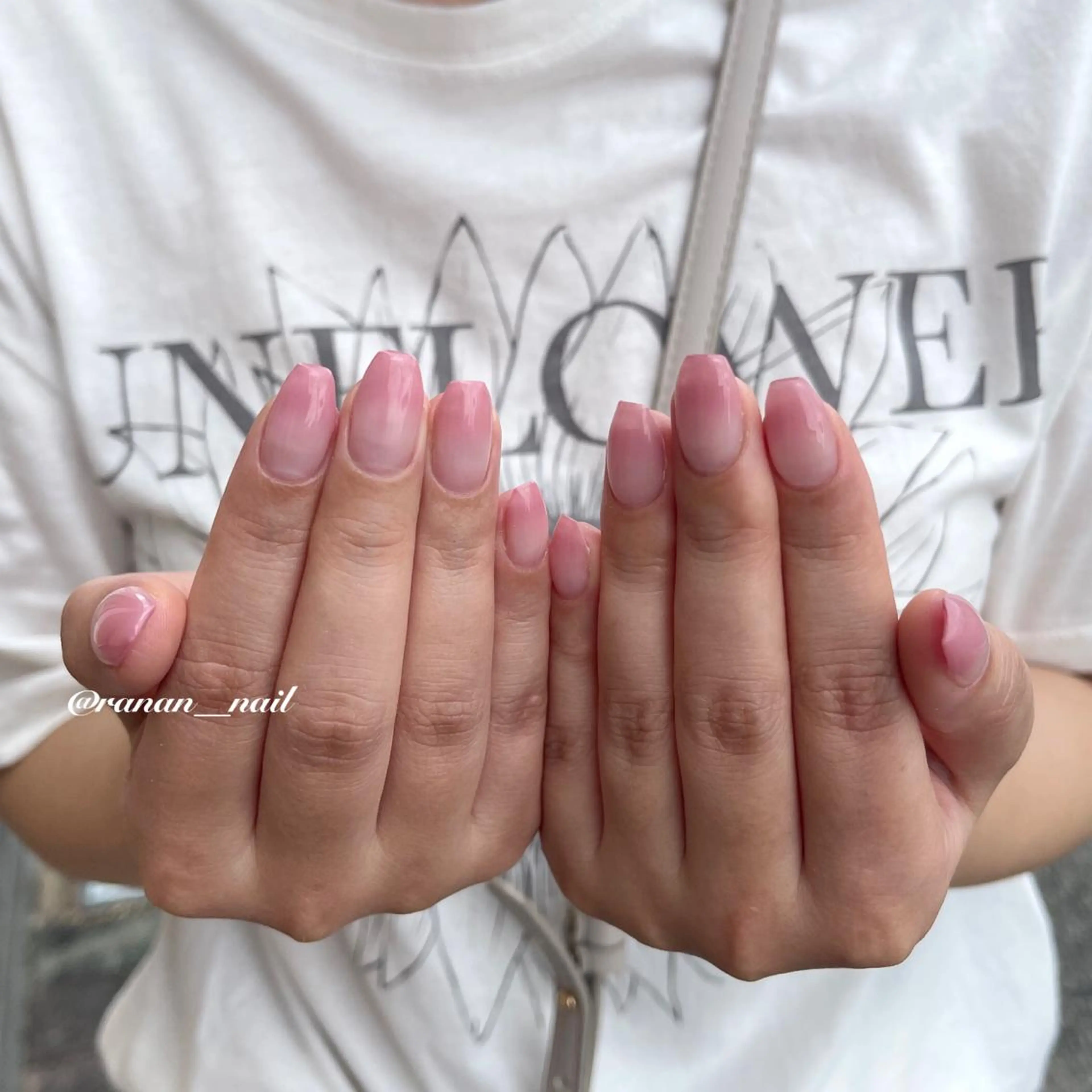 ネイル ハンドネイル 𝓇𝒶𝓃𝒶𝓃 𝓃𝒶𝒾𝓁のネイルデザイン