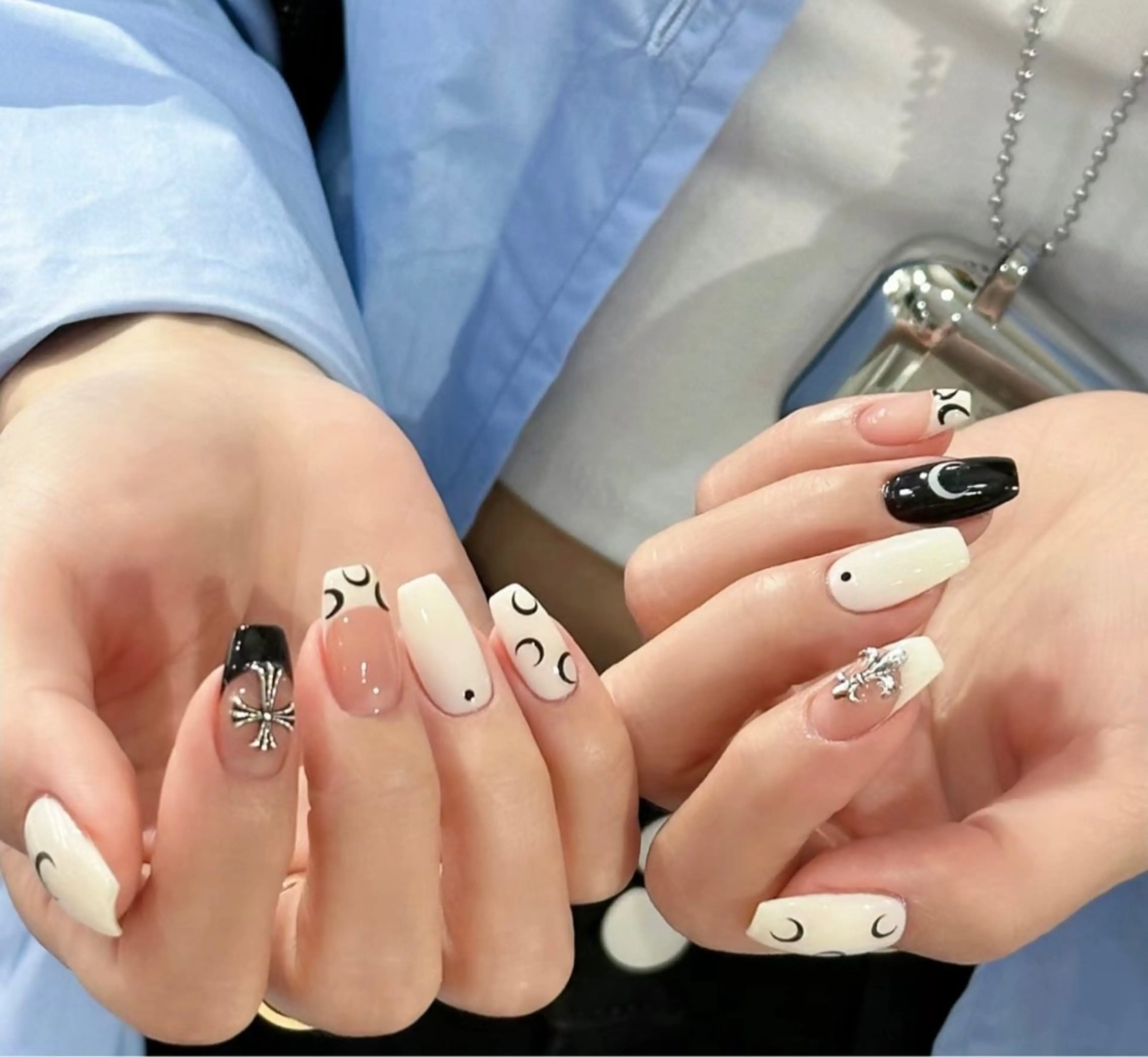 ネイル ハンドネイル ハンドケア 🍑 momo_nailのネイルデザイン