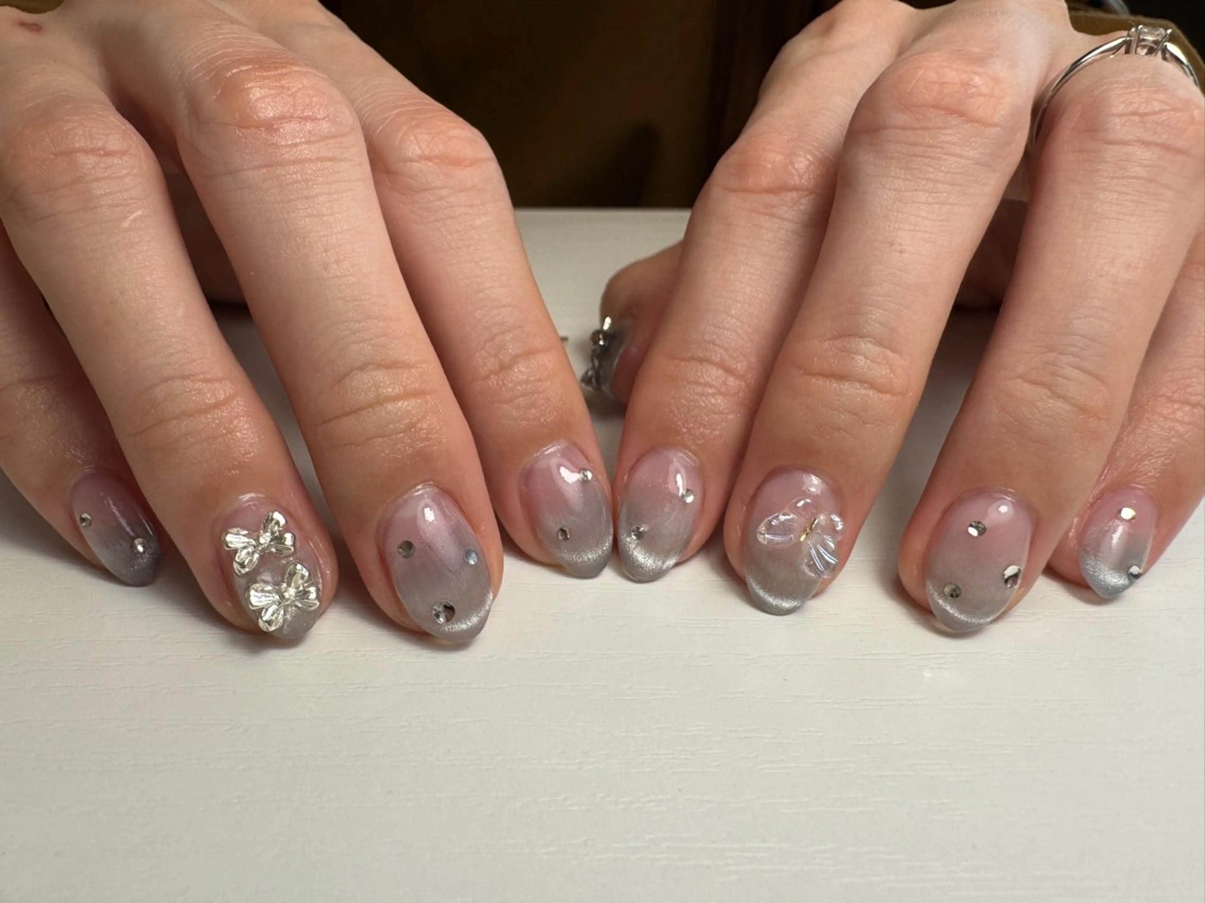 ネイル 鈴木 沙羅のネイルデザイン