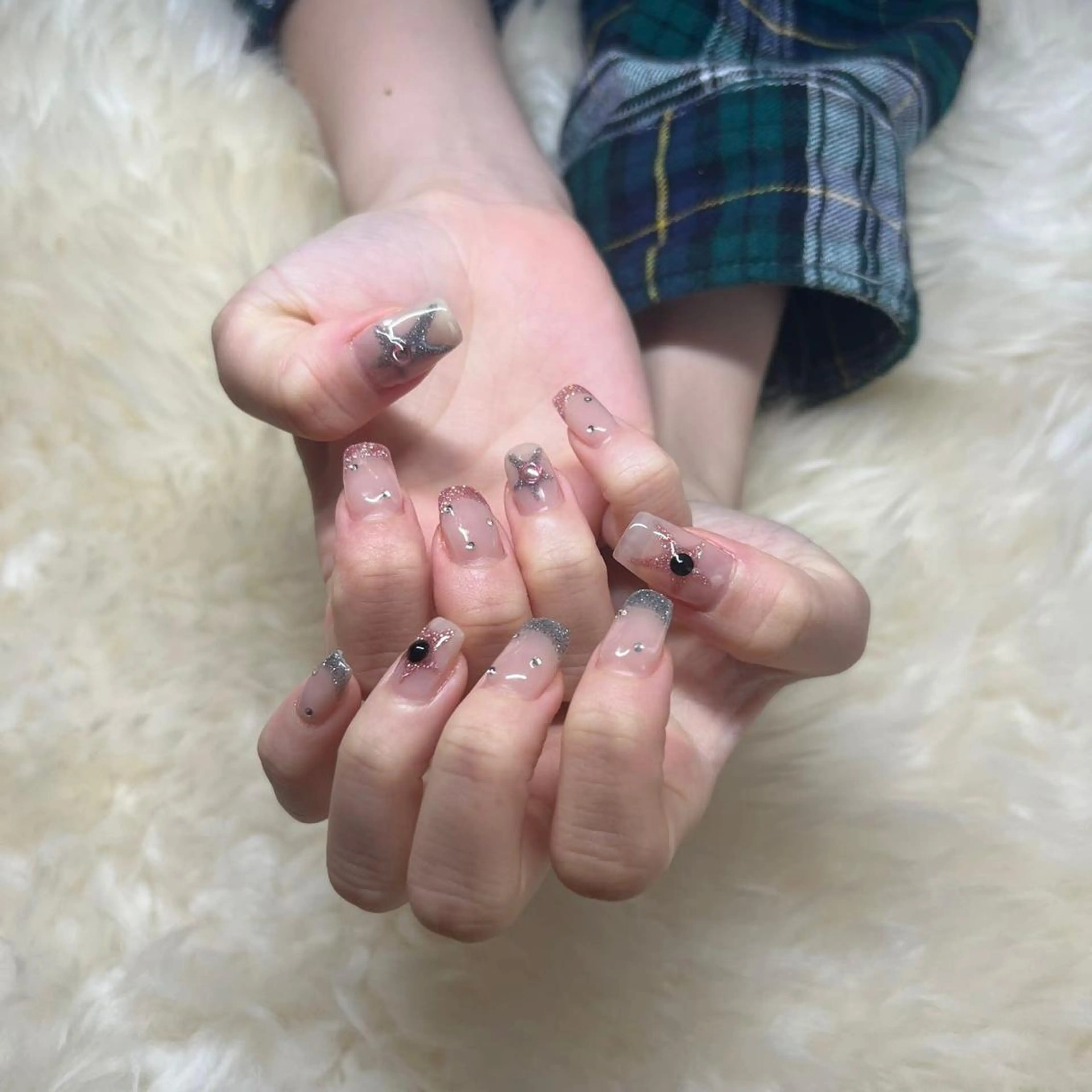 ミディアム ハンドネイル ハンドケア 💜MIYA nail川崎店のネイルデザイン