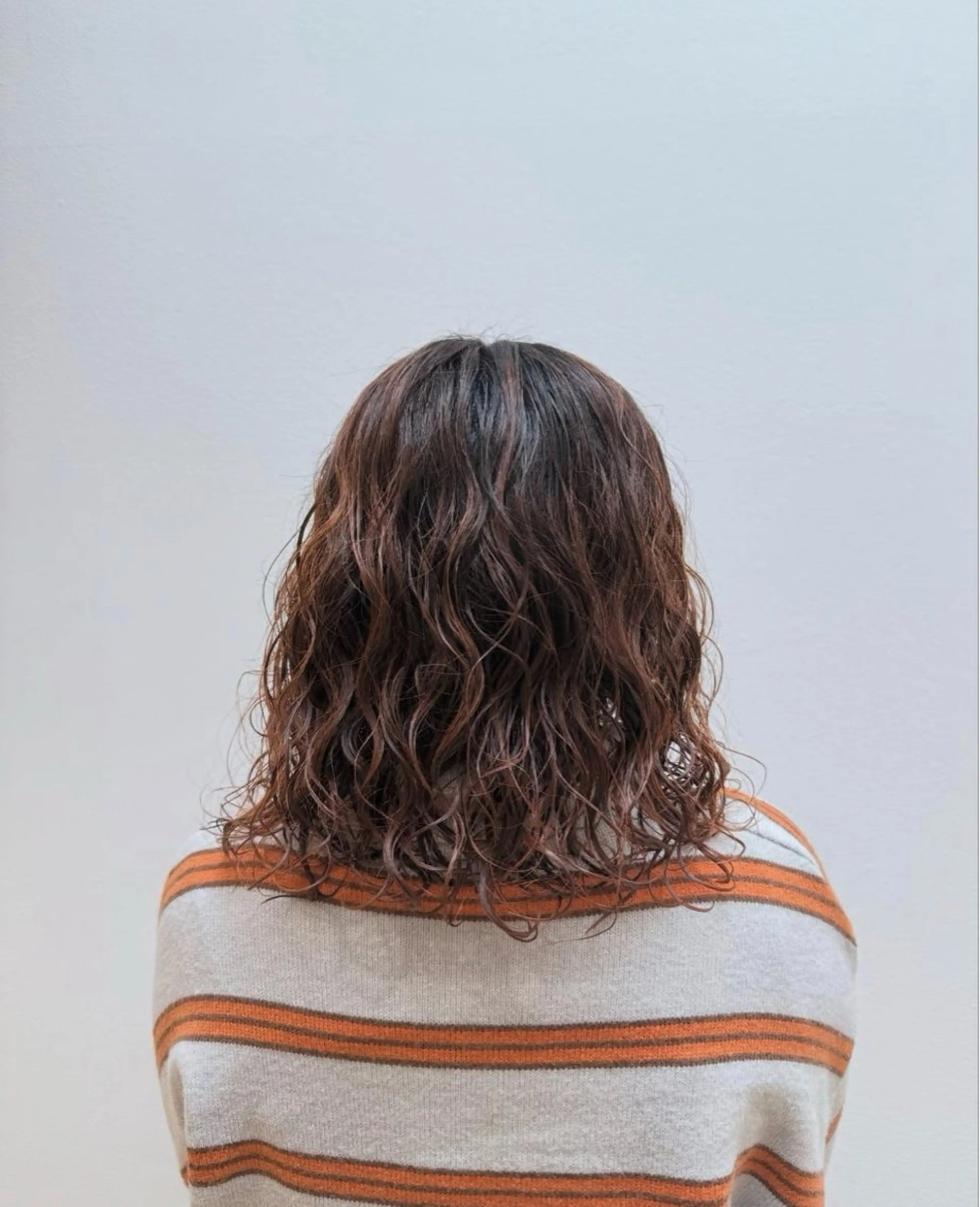 パーマ パーマ パーマ×レイヤー| カラー カホ🪩🤍のヘアスタイル