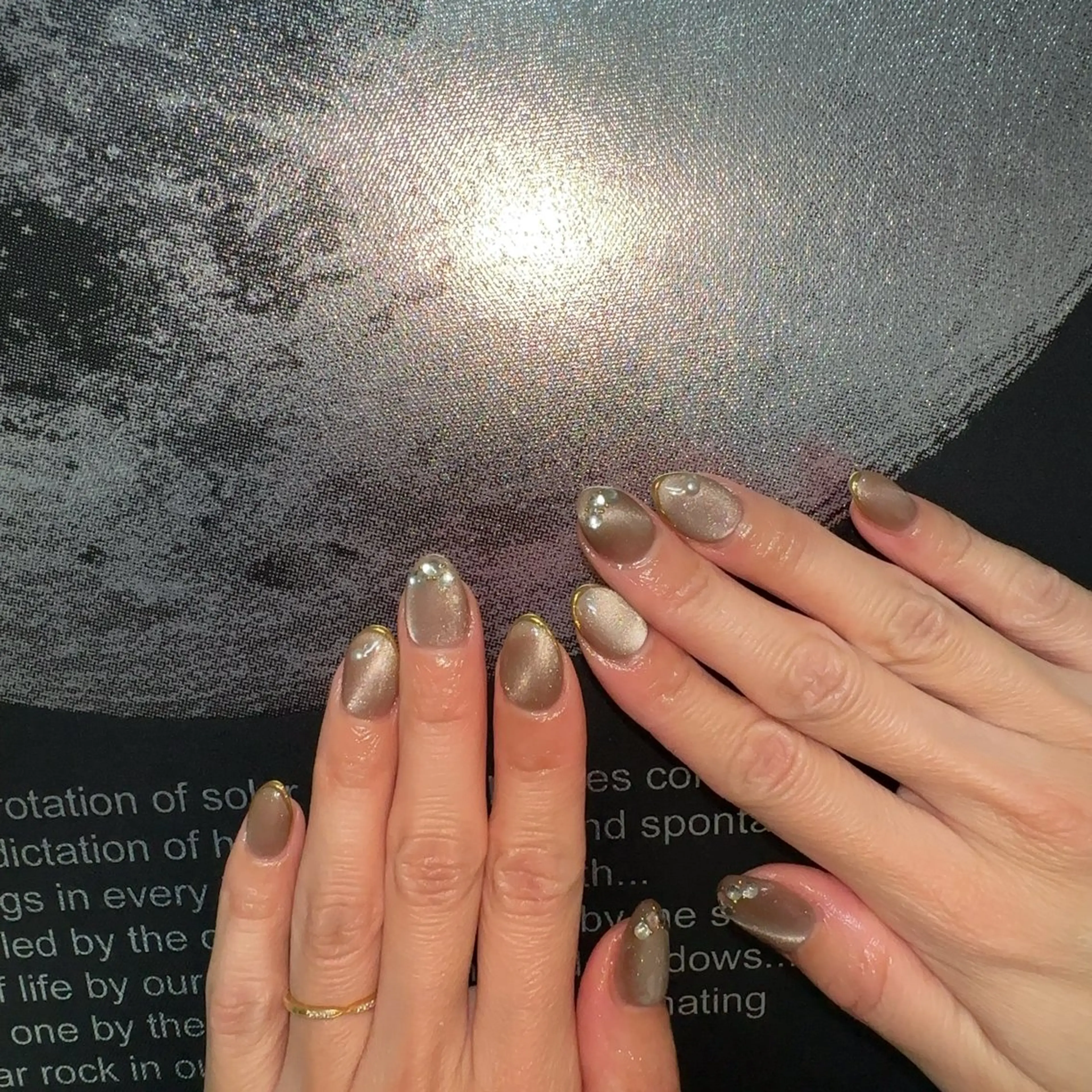 ハンド デザイン （オフあり）の写真