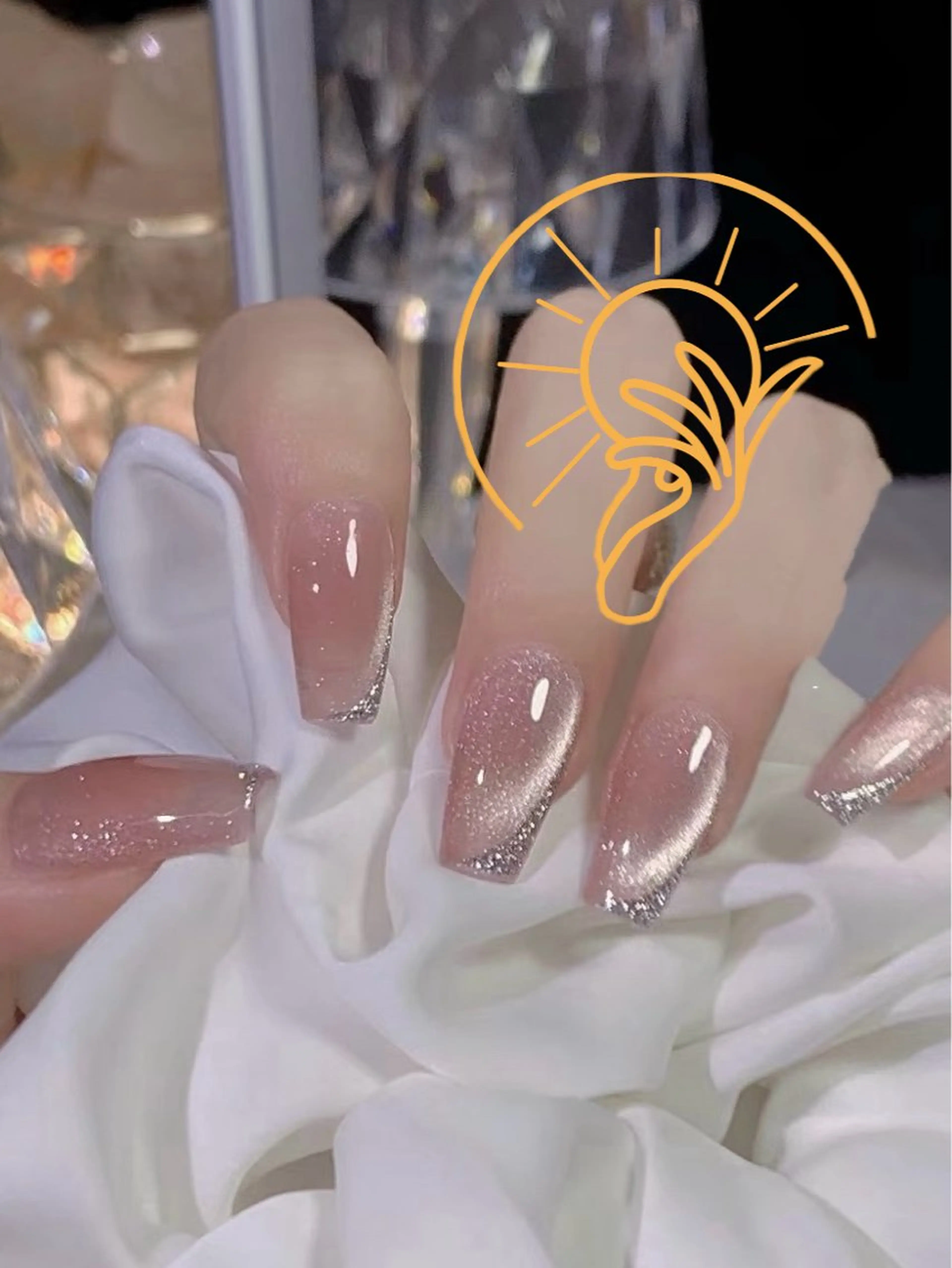 ネイル チークネイル 長さ出し フラワーネイル フレンチネイル ガーリー sun nail池袋 モデル募集のネイルデザイン