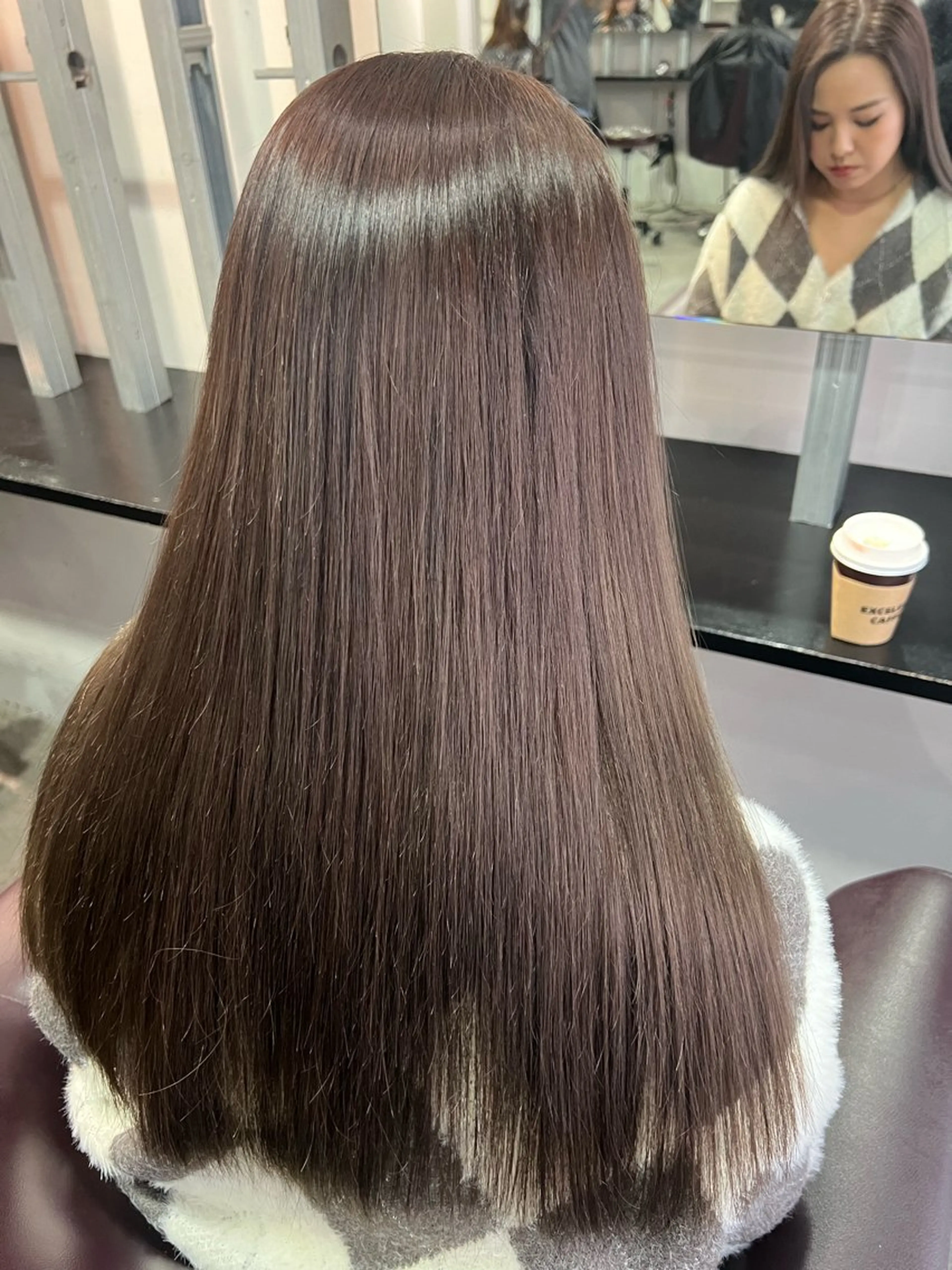 セミロング カラー 韓国ヘア/ベージュ カラー🤍yukaのヘアスタイル
