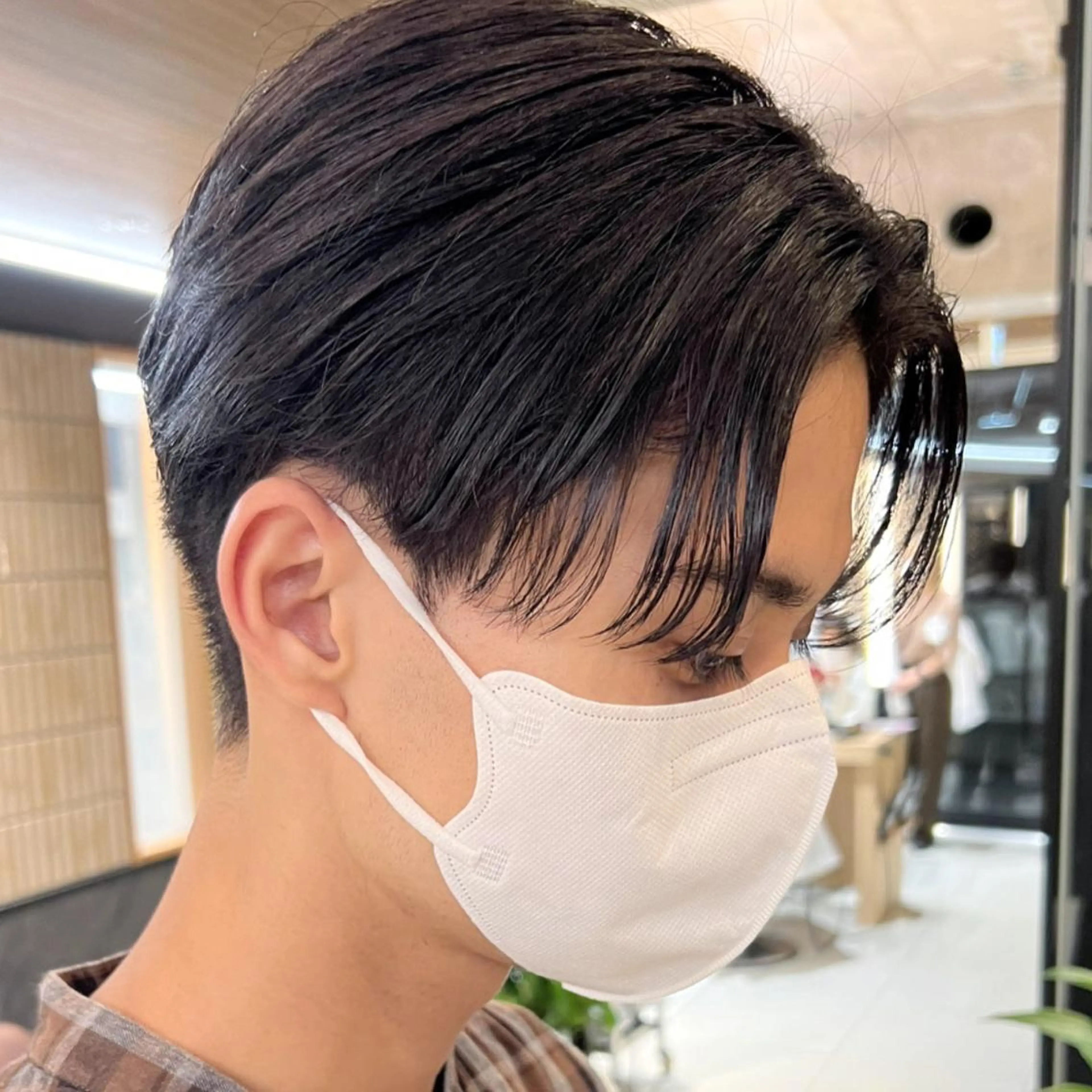 ショート パーマ メンズ センターパート メンズパーマ ニュアンスパーマ カット パーマ トリートメント ヘアセット 丁寧なカウンセリング 🌿Chiemi🌿のヘアスタイル