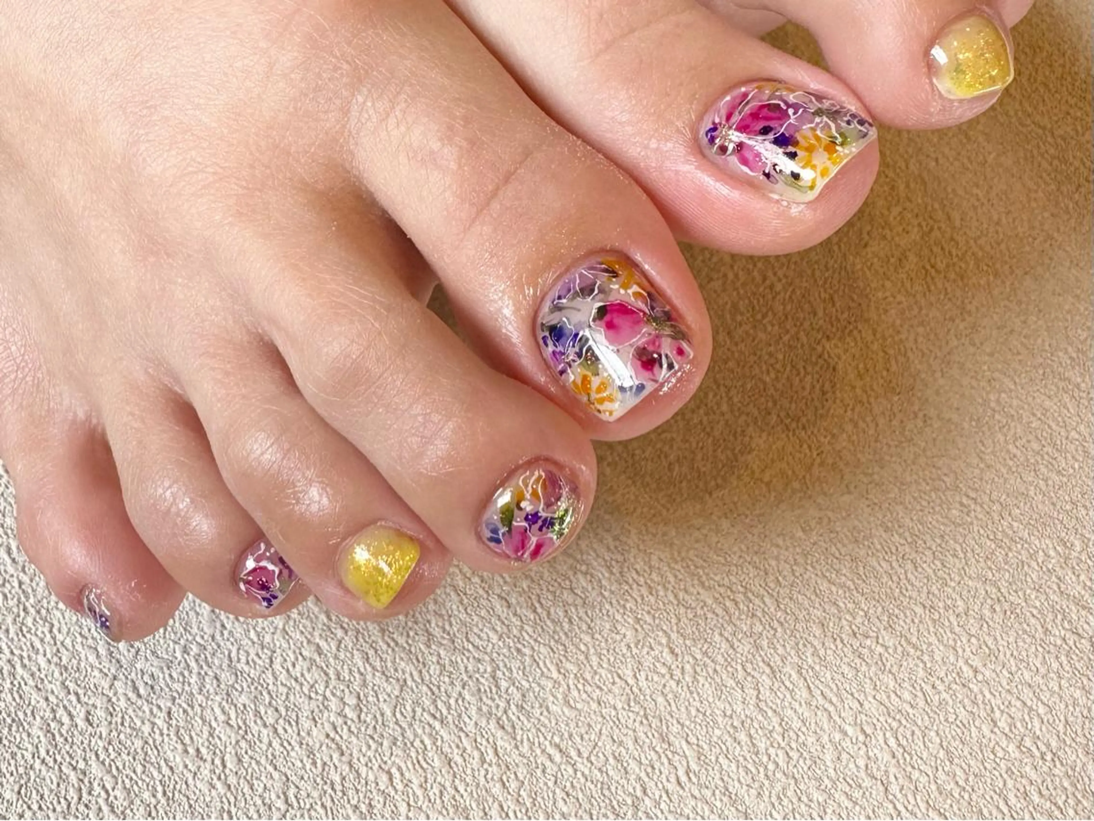 ネイル アートネイル オーロラネイル ジェルネイル キラキラネイル 韓国ネイル フットネイル 小河 仁美のネイルデザイン