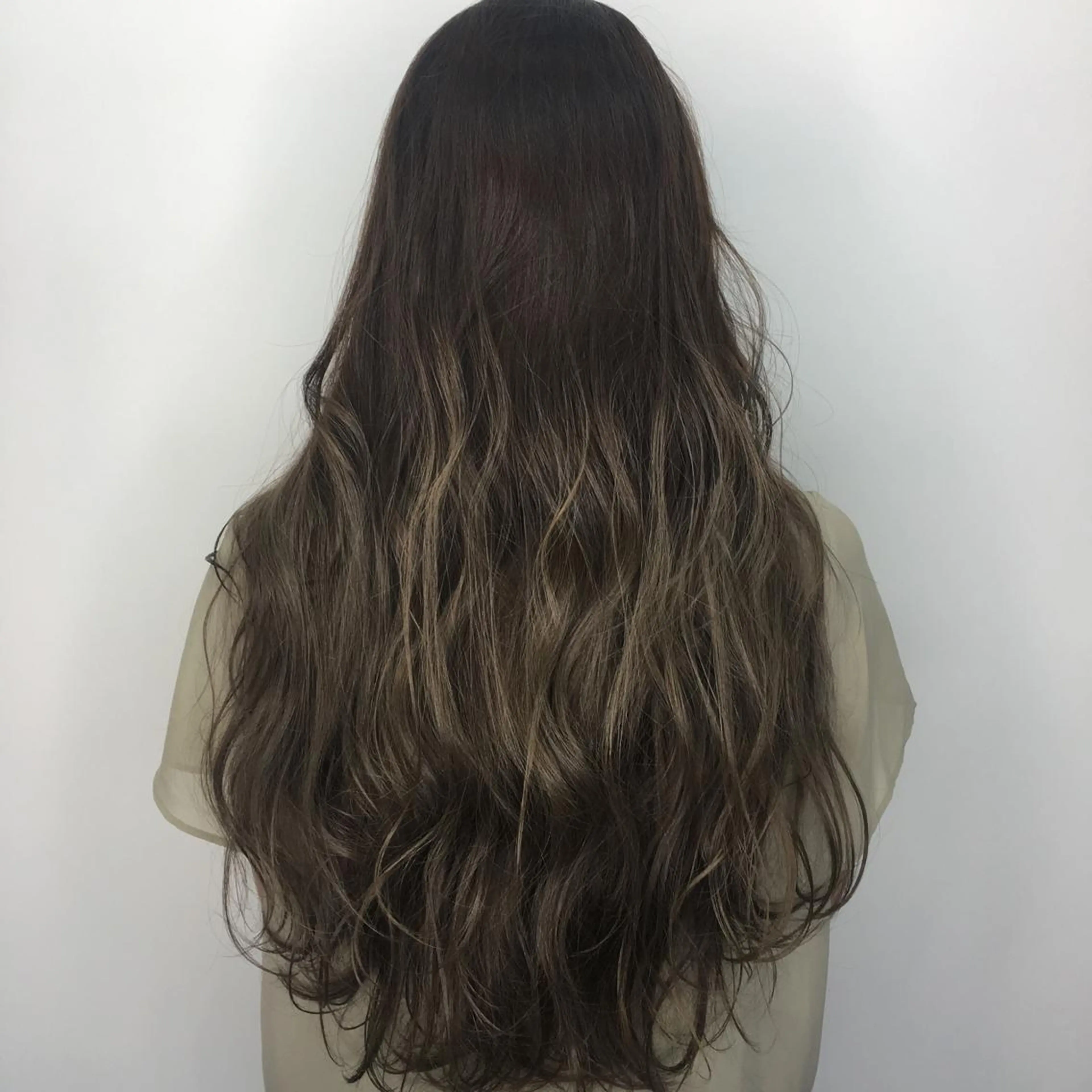 ロング ケリーズグリーン所属・ショート/ボブ 森田/嵩士のヘアスタイル