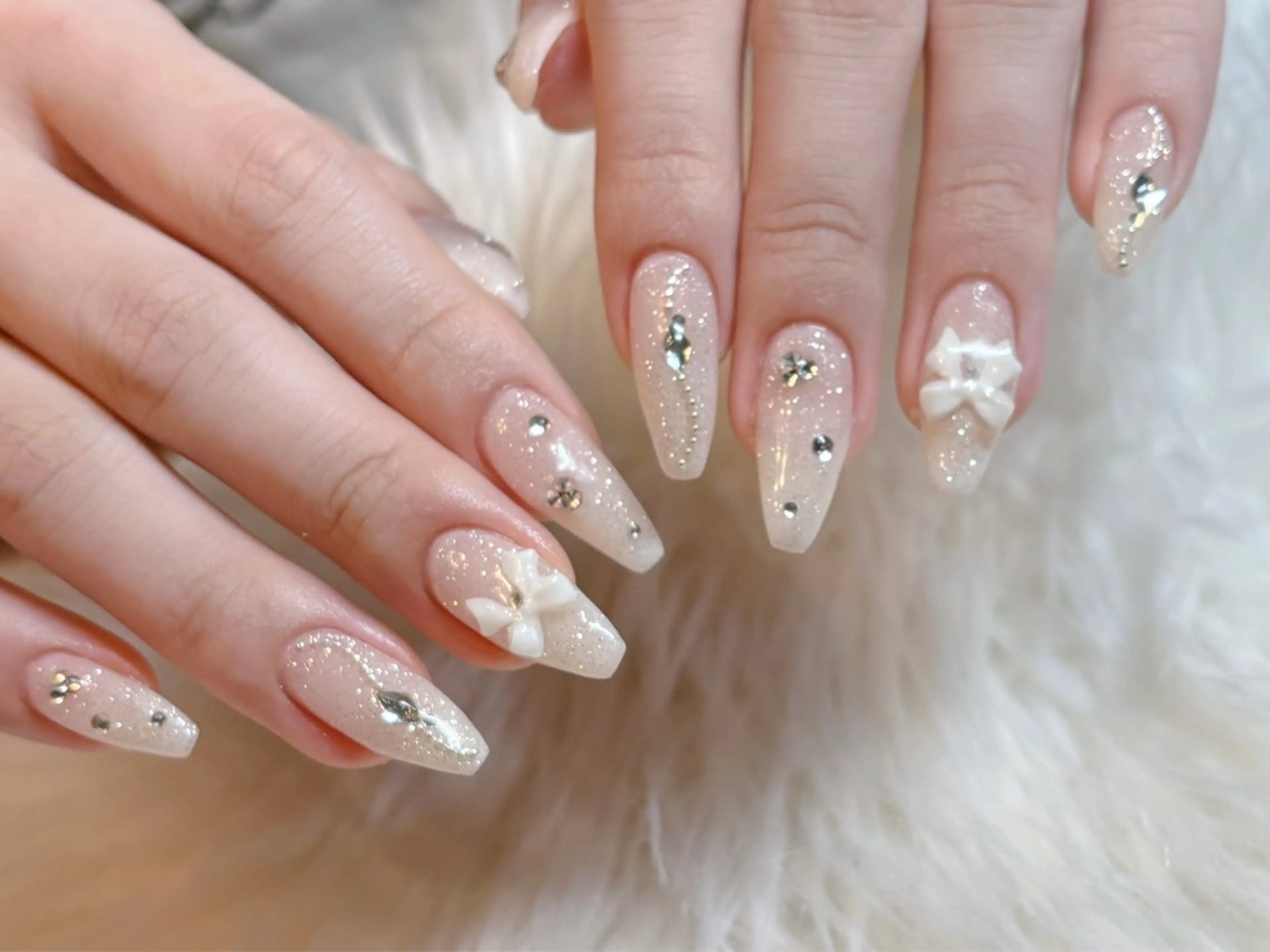 ネイル le'a-レア-【ア イ×ネイル×眉】のネイルデザイン