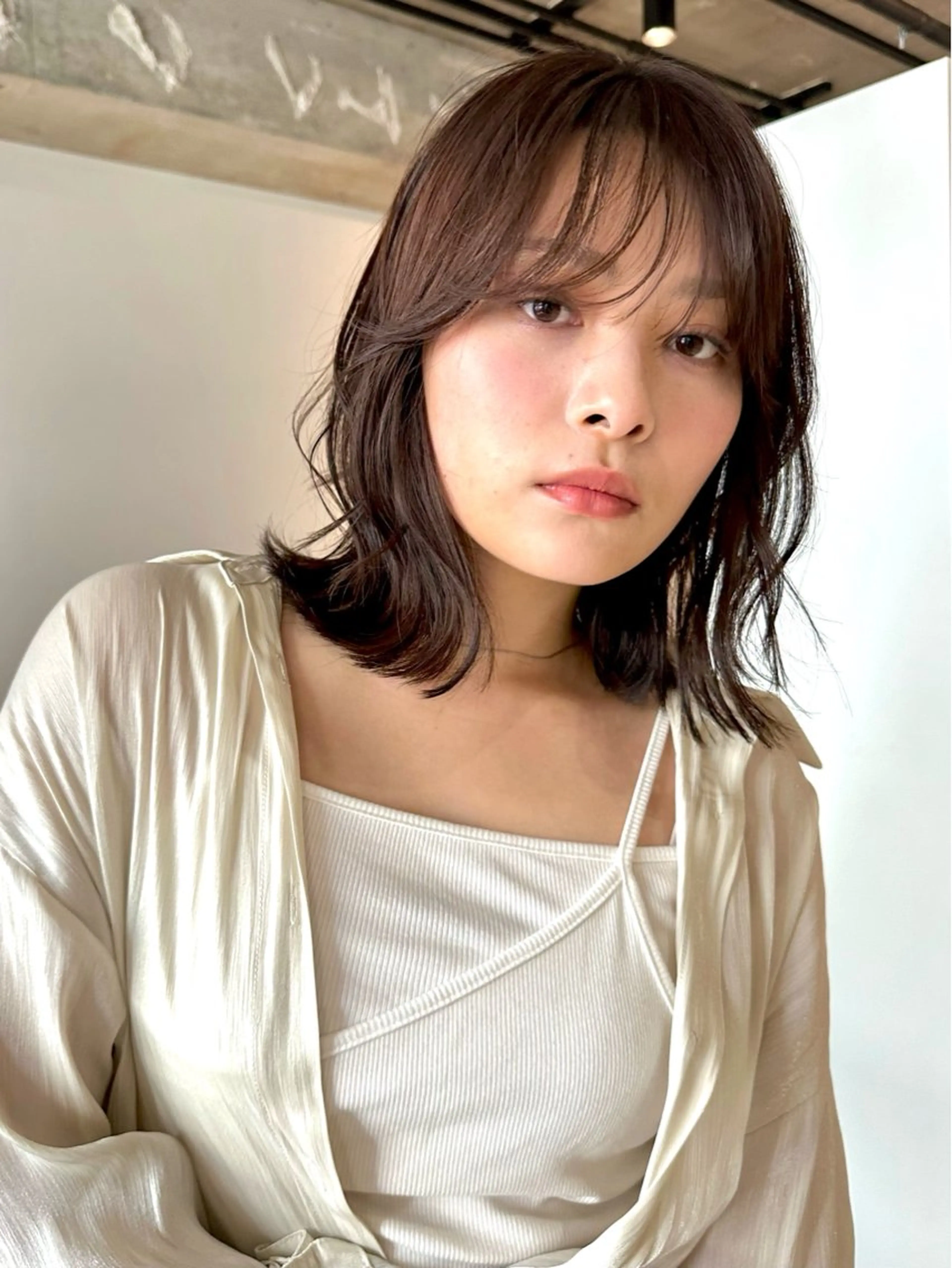 ミディアム カラー パーマ 🫧小顔×似合わせ× 透明感カラー🫧のヘアスタイル