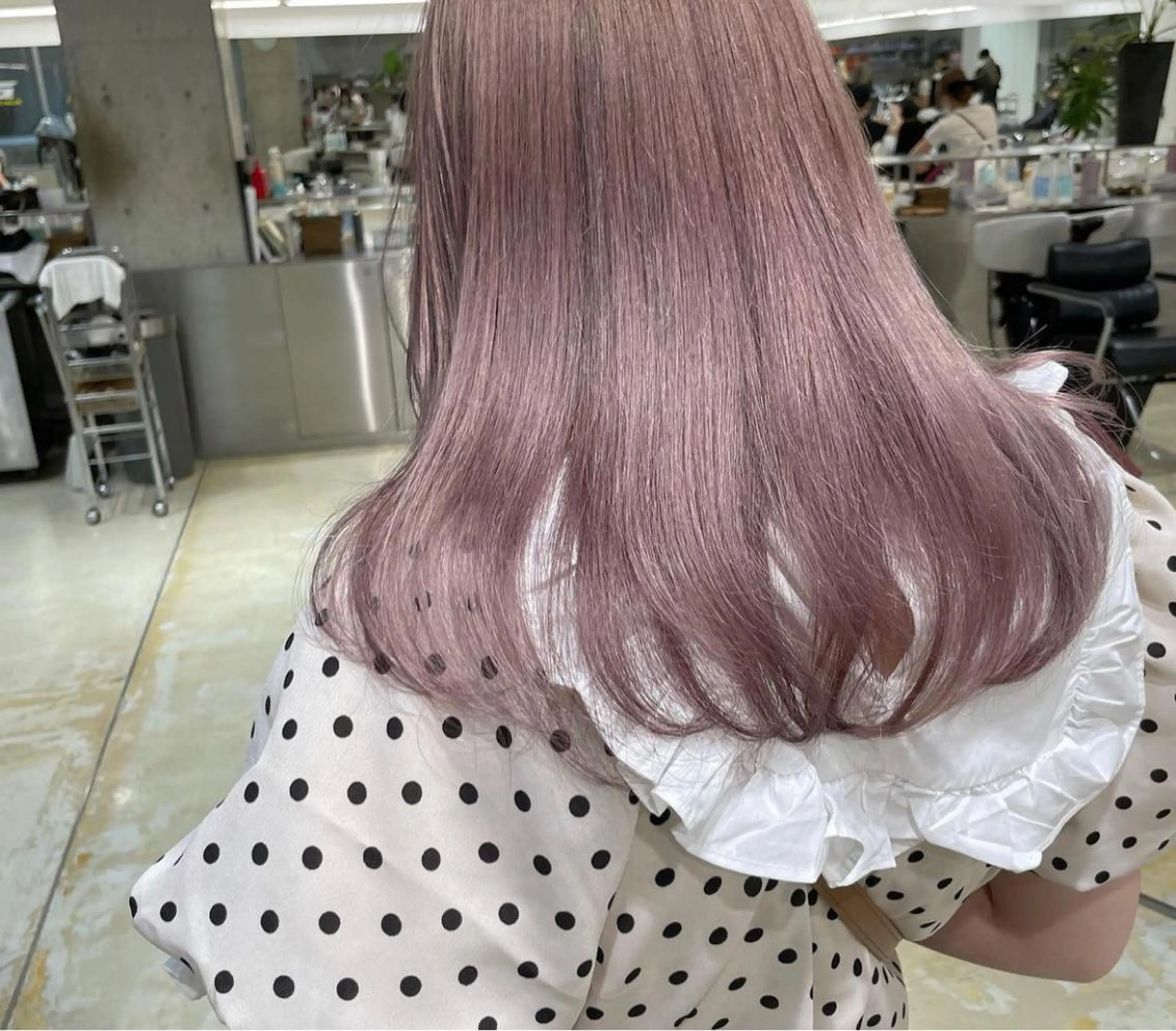 ミディアム ヘアカラー トリートメント サロウィン新宿三丁目East所属・💕冬モテ×上品色気 モテヘア💕山田航介のヘアスタイル
