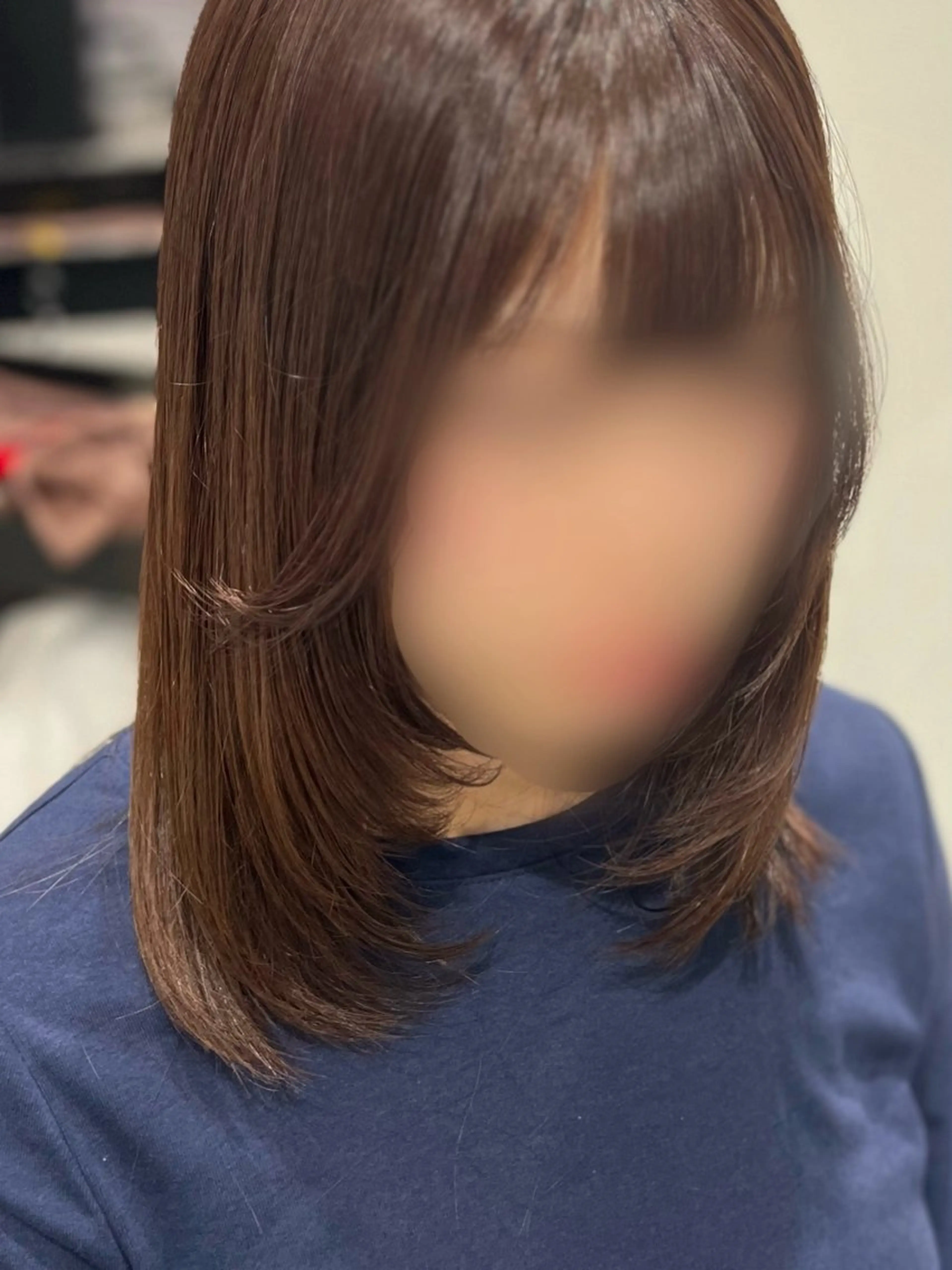 ミディアム 顔まわりレイヤー 顔周りカット レイヤーカット カット Dia ‎ アキヨシ ミユのヘアスタイル