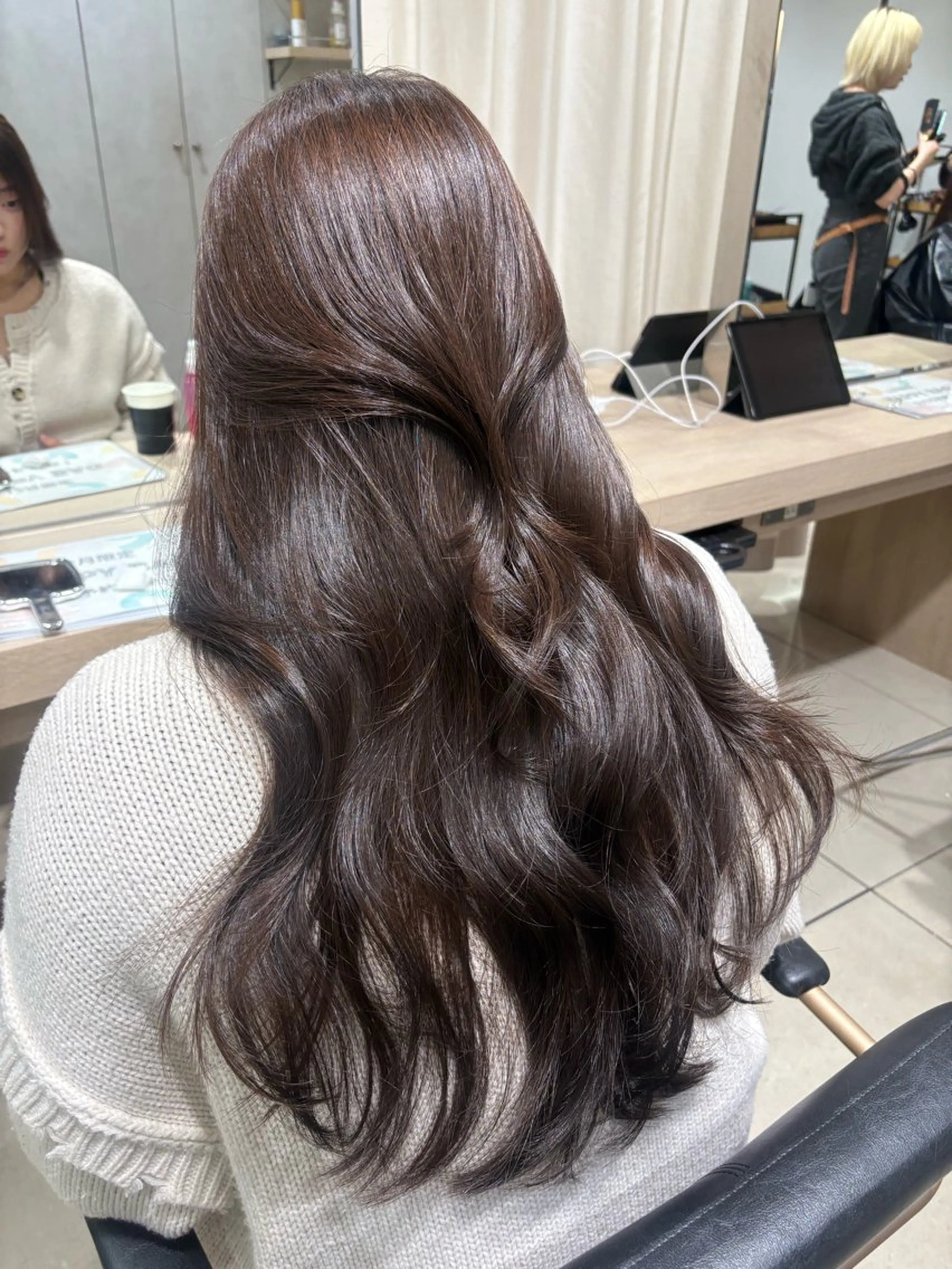 ロング カラー カット ヘアカラー 〖 韓国hair 〗 室岡　咲希のヘアスタイル