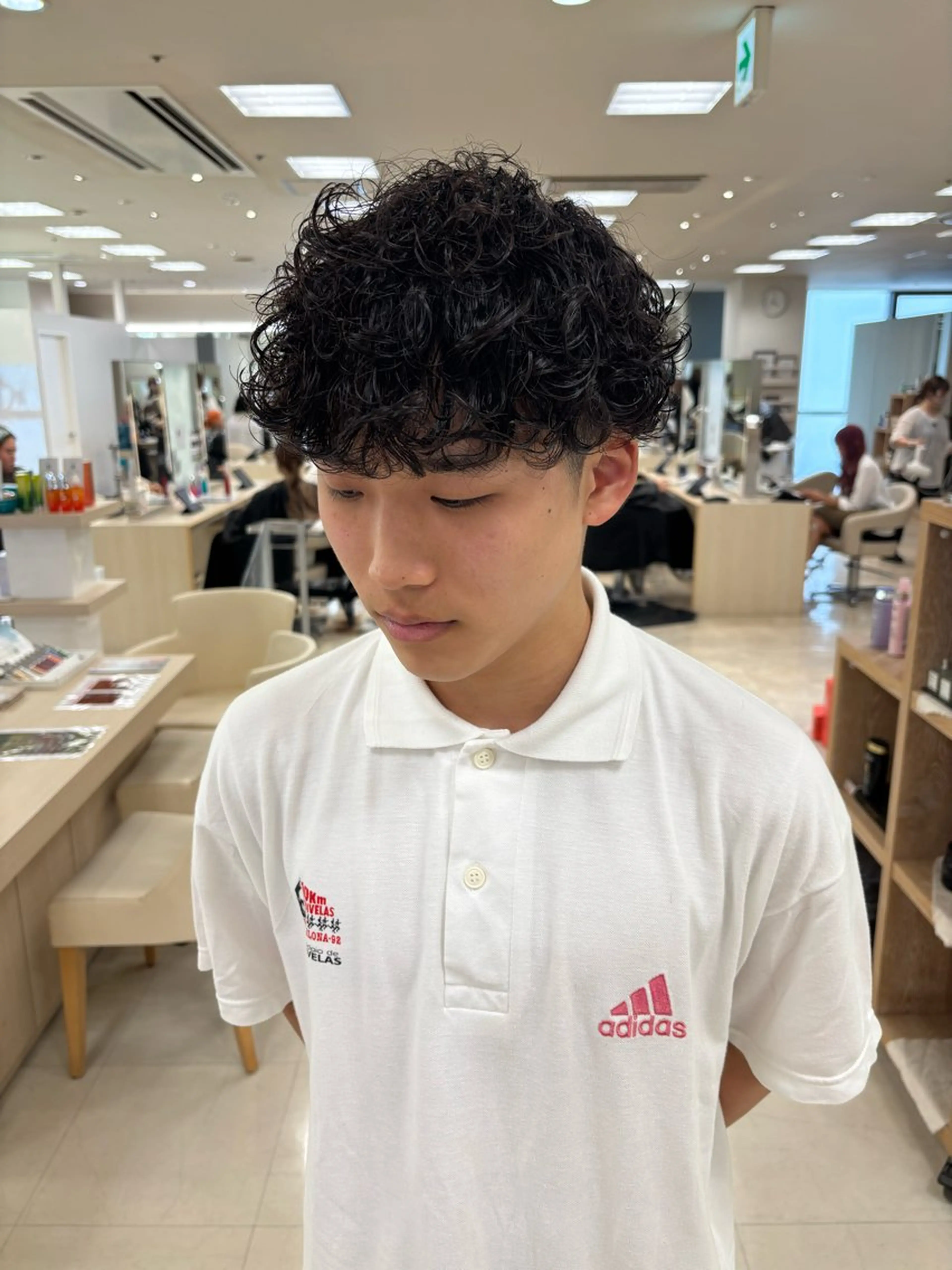 【オシャレさん必見✨️】メンズカット＋プードルパーマ＋眉カット＋トリートメントの写真