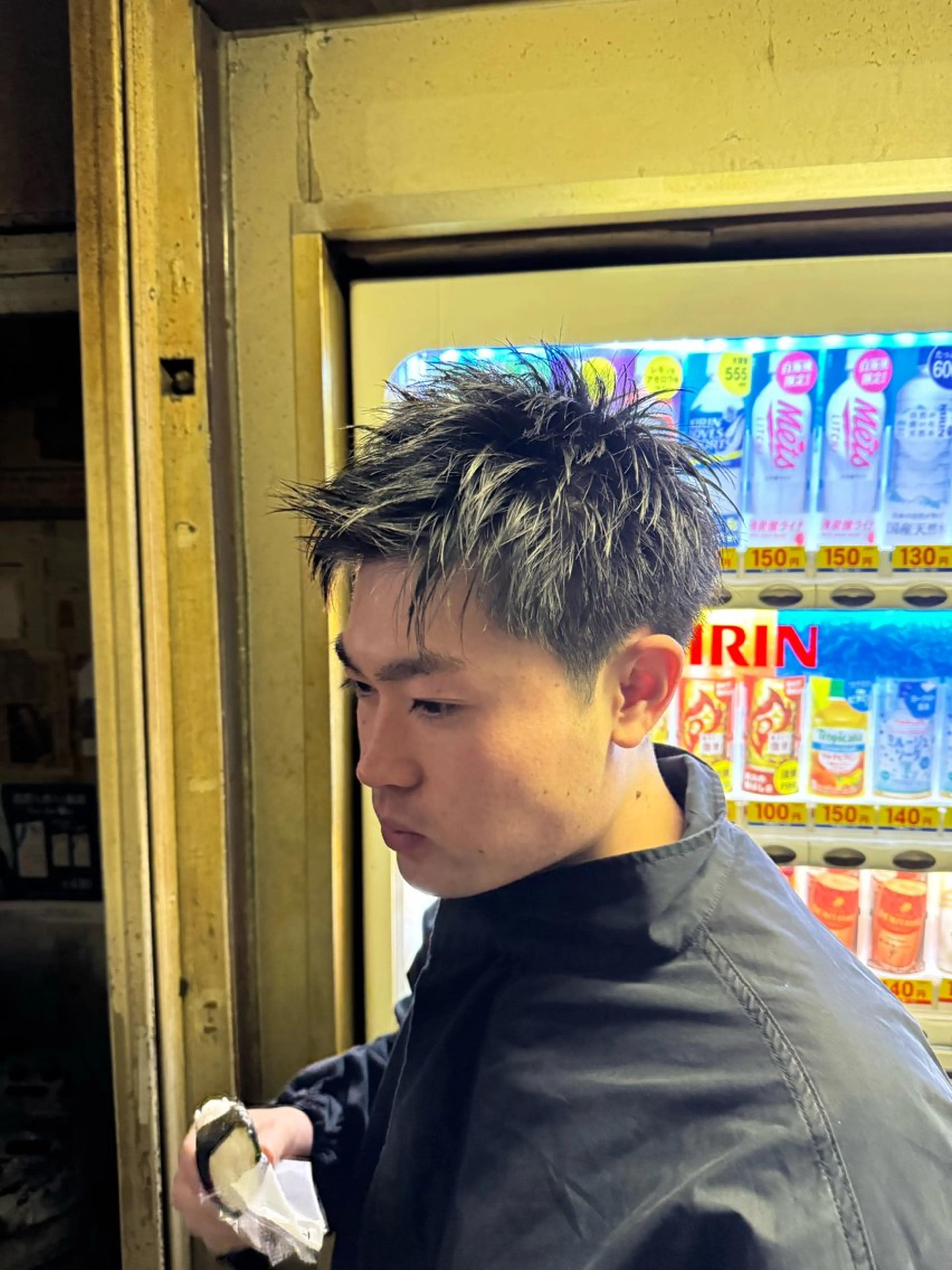 メンズ タツキ／レイヤー／ パーマ／艶カラーのヘアスタイル