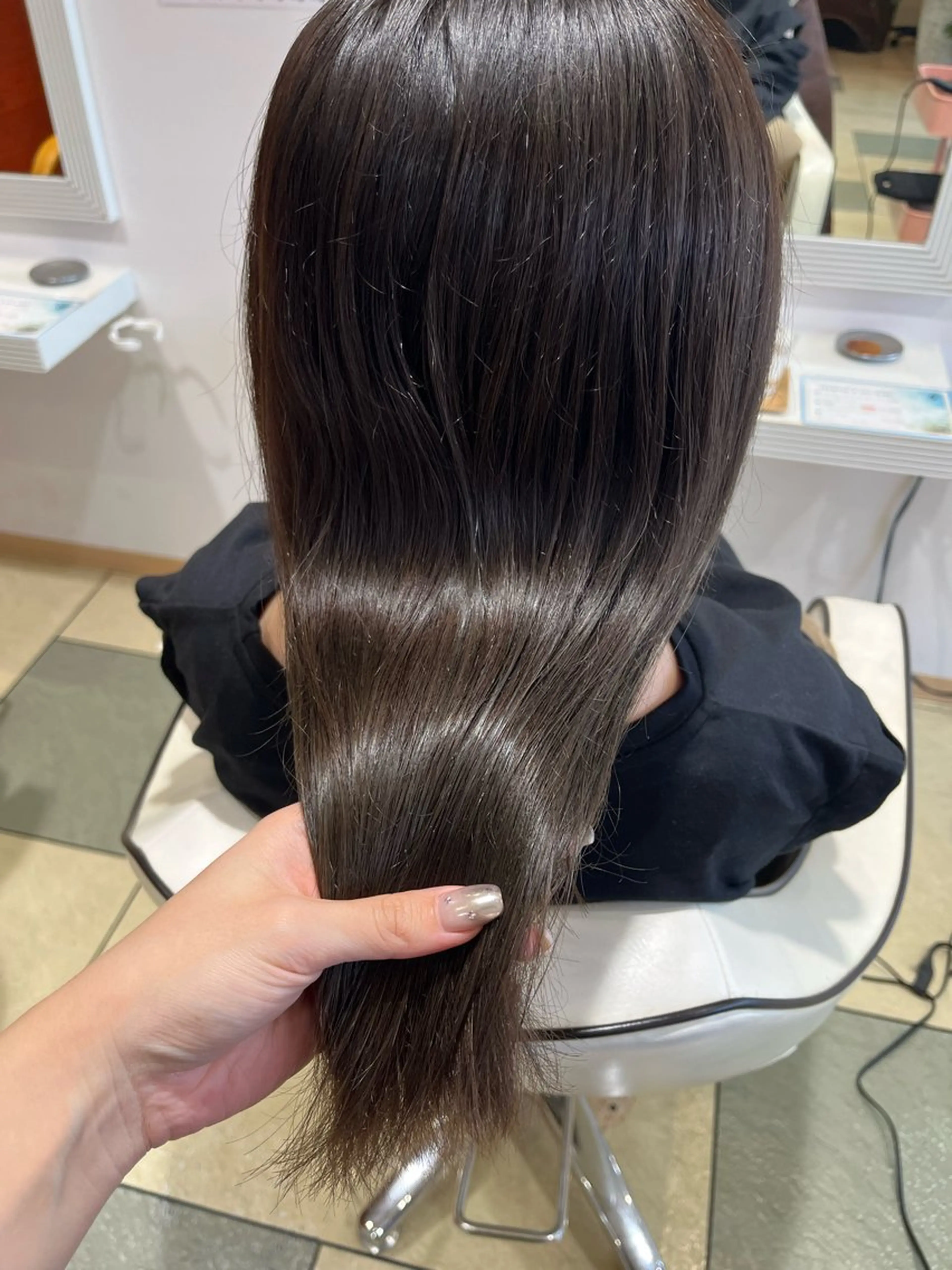 セミロング ボヌールソレイユ所属・☁️彦坂唯有/ 透明感カラー☁️のヘアスタイル