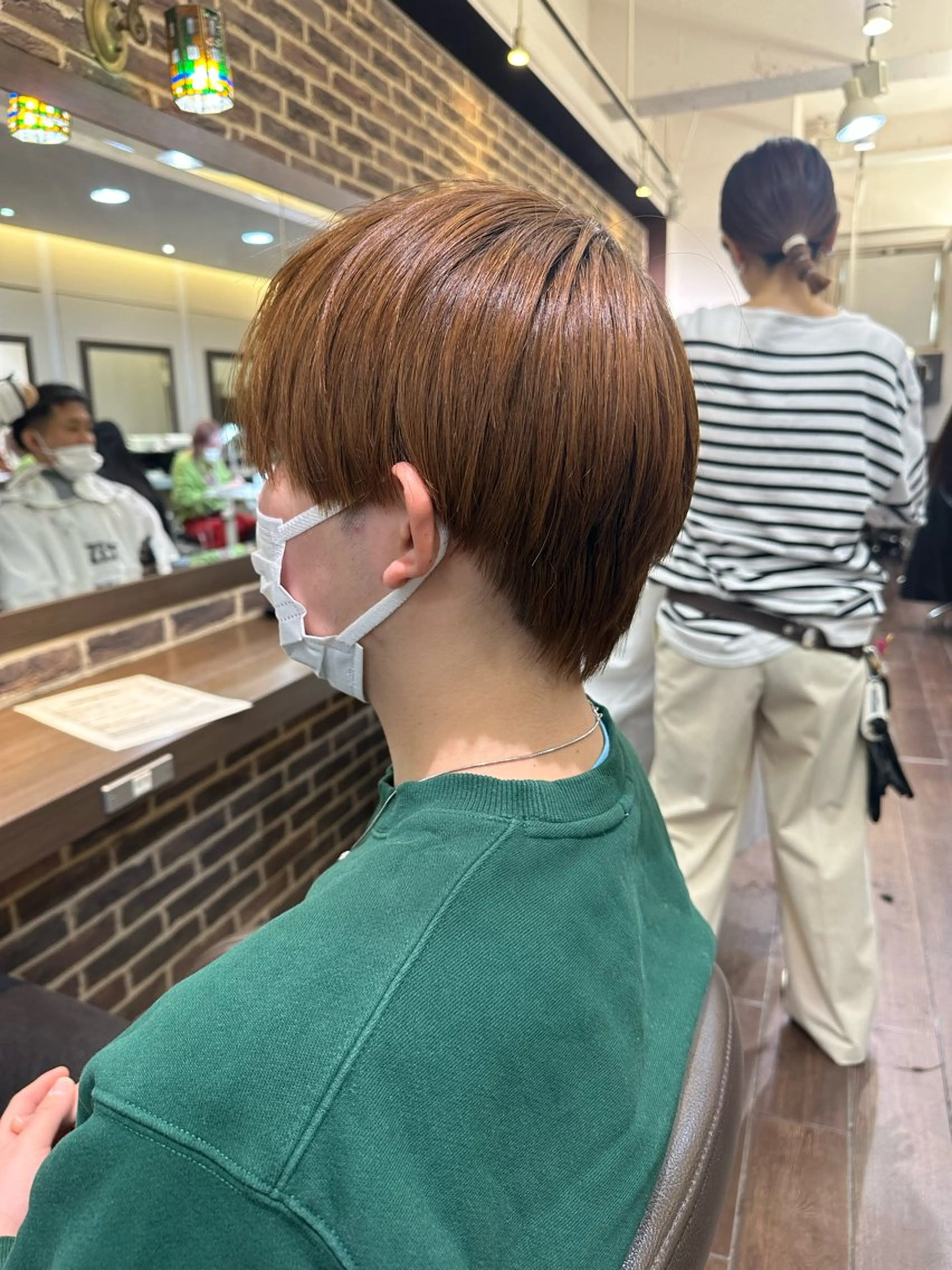 ショート カラー メンズ メンズブリーチ メンズハイトーン メンズインナーカラー ブリーチ ケアブリーチ Rei/ 縮毛矯正/ ハイライトカラー募集のヘアスタイル