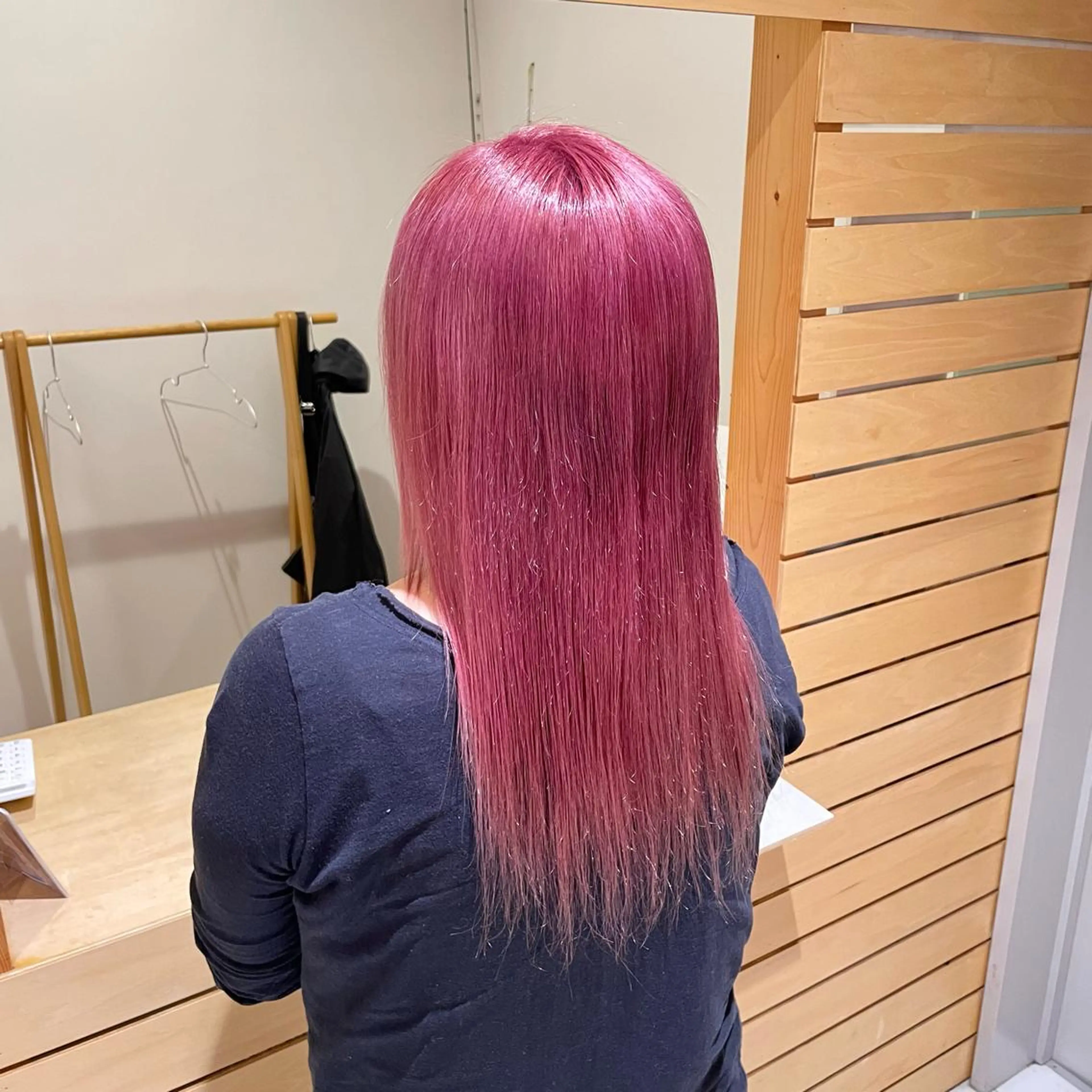 セミロング カラー ブリーチ ヘアカラー トリートメント RUBEUS【ルベウス】所属・✨艶々カラー🎨 杉本賢人のヘアスタイル