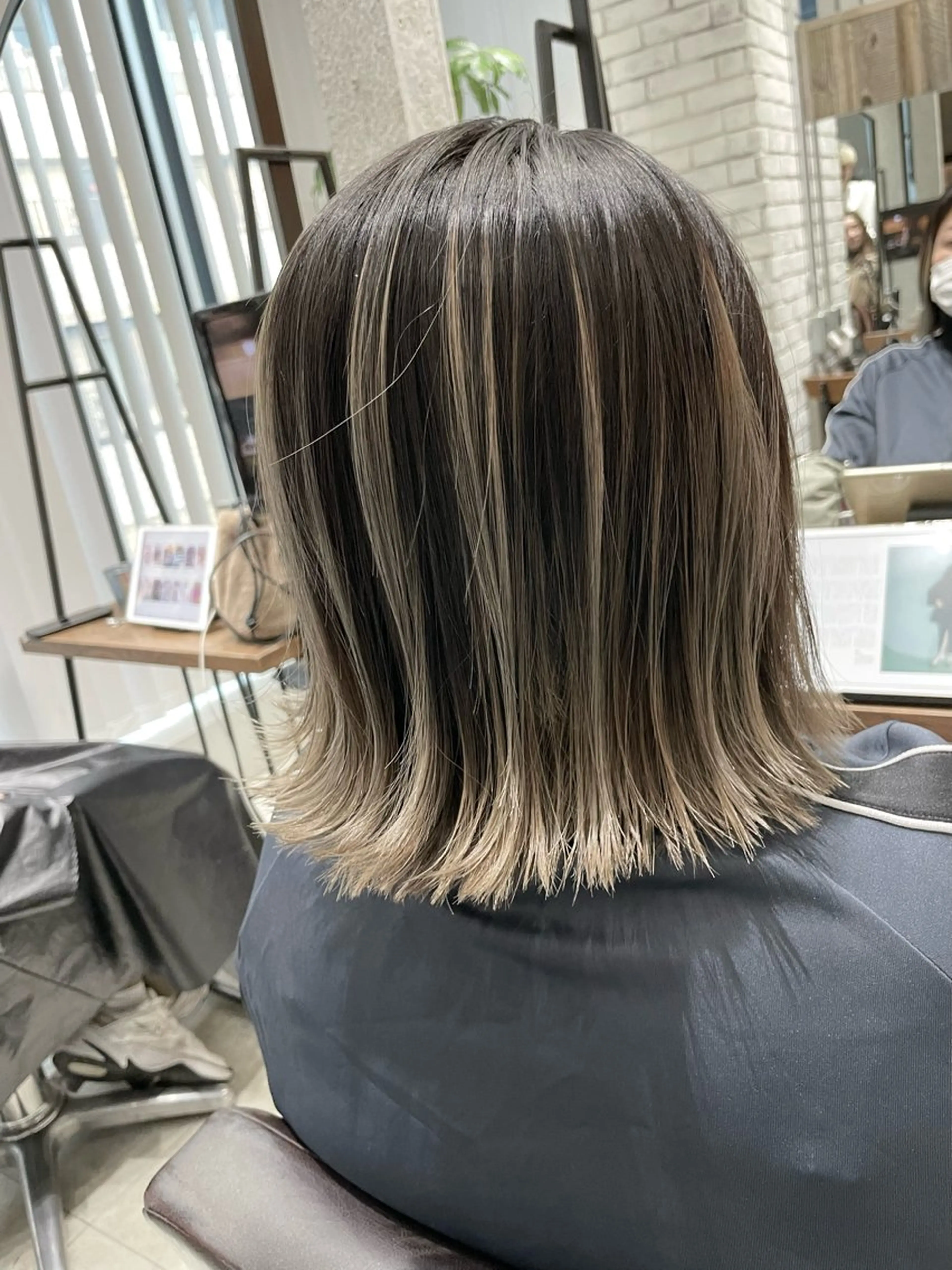 ミディアム レイヤーカット ヘアカラー バレイヤージュ🌱 渡邉悟🌱のヘアスタイル