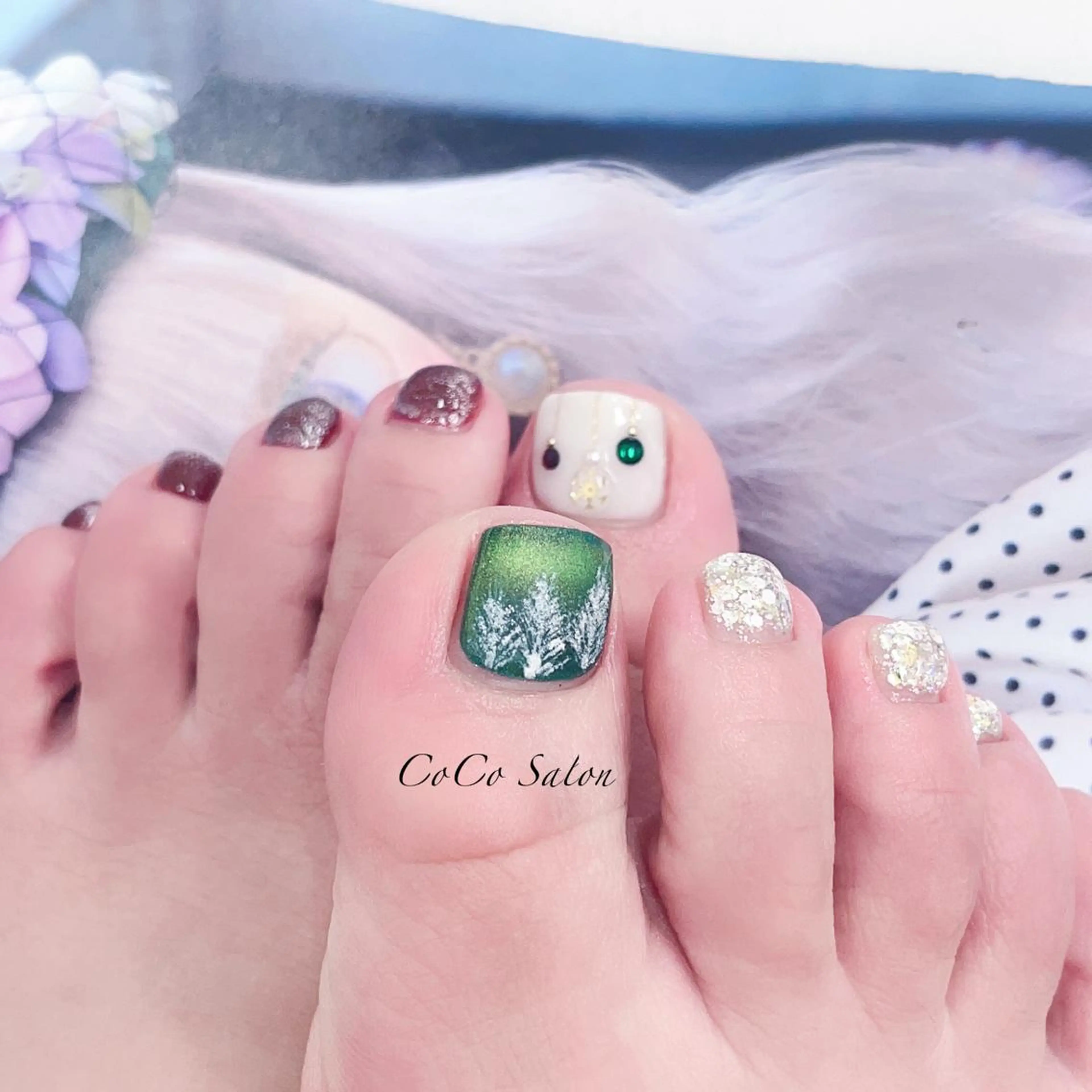 ネイル オーロラネイル ボルドー 長さ出し フットネイル ジェルネイル マツエク CoCoSalon ネイル/まつ毛予約のネイルデザイン